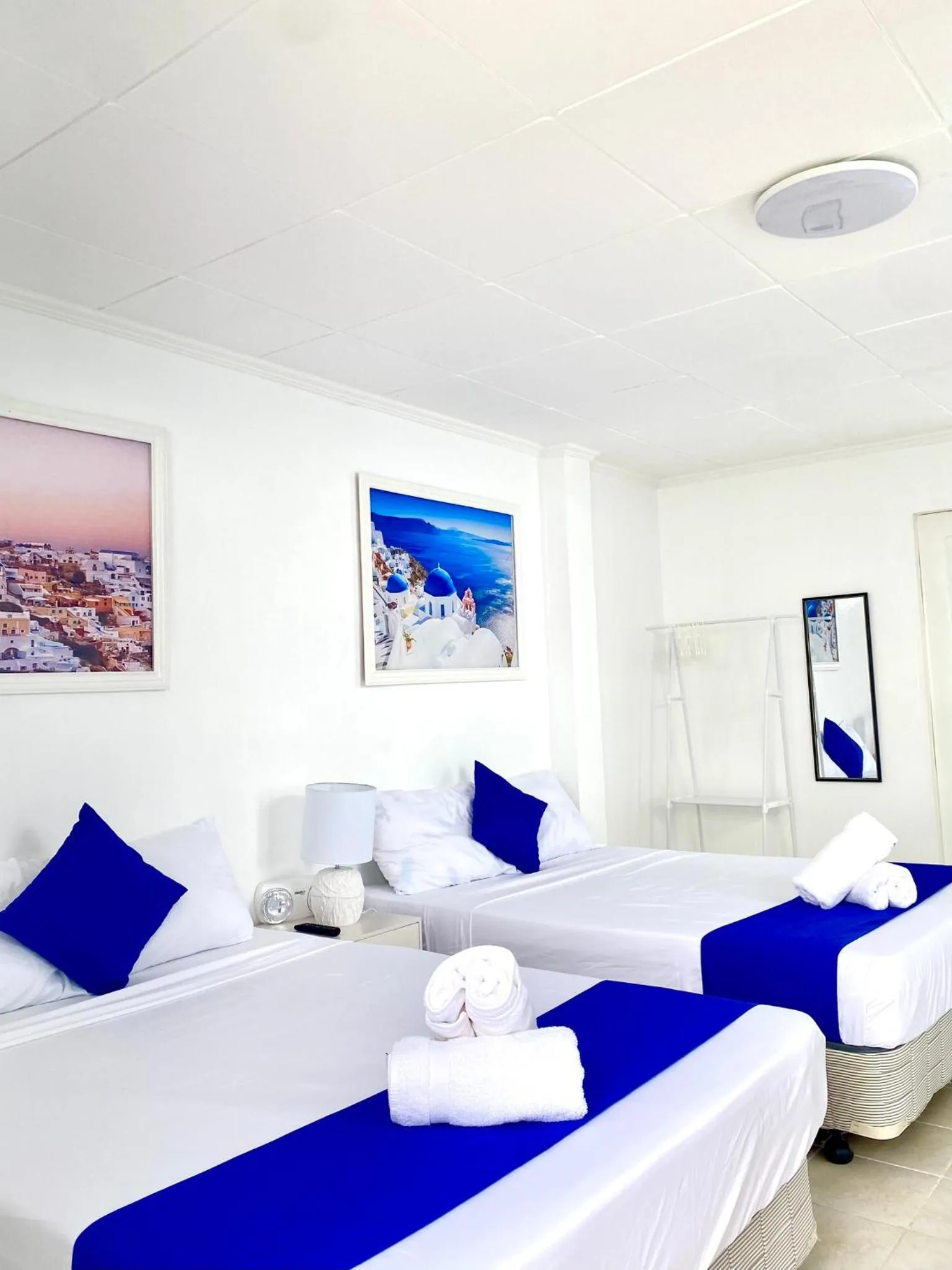 Bed in Rockwalled Adventure Resort by Hiverooms