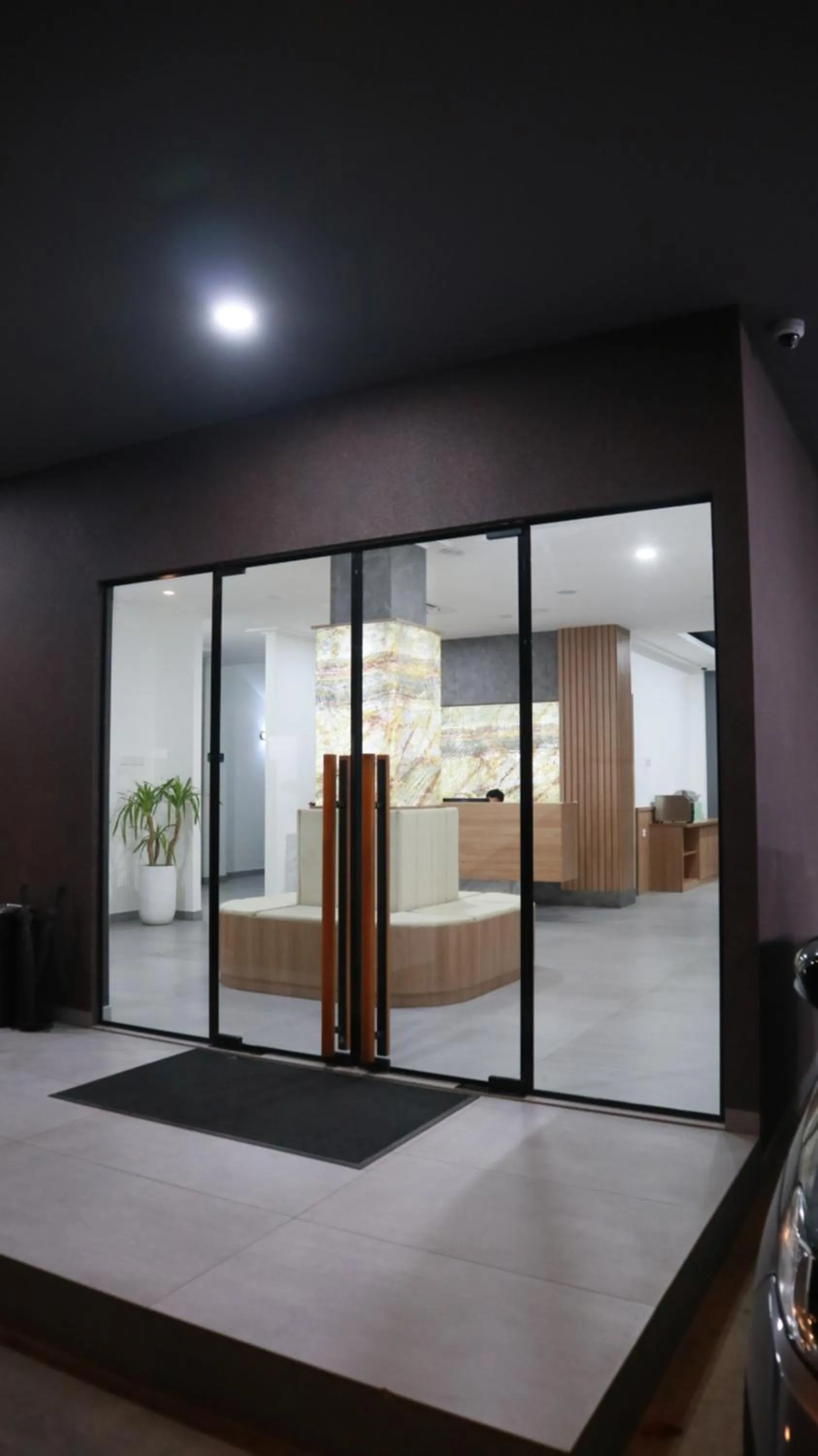 Lobby or reception in VNC Alam Sutera Hotel Powered by Archipelago