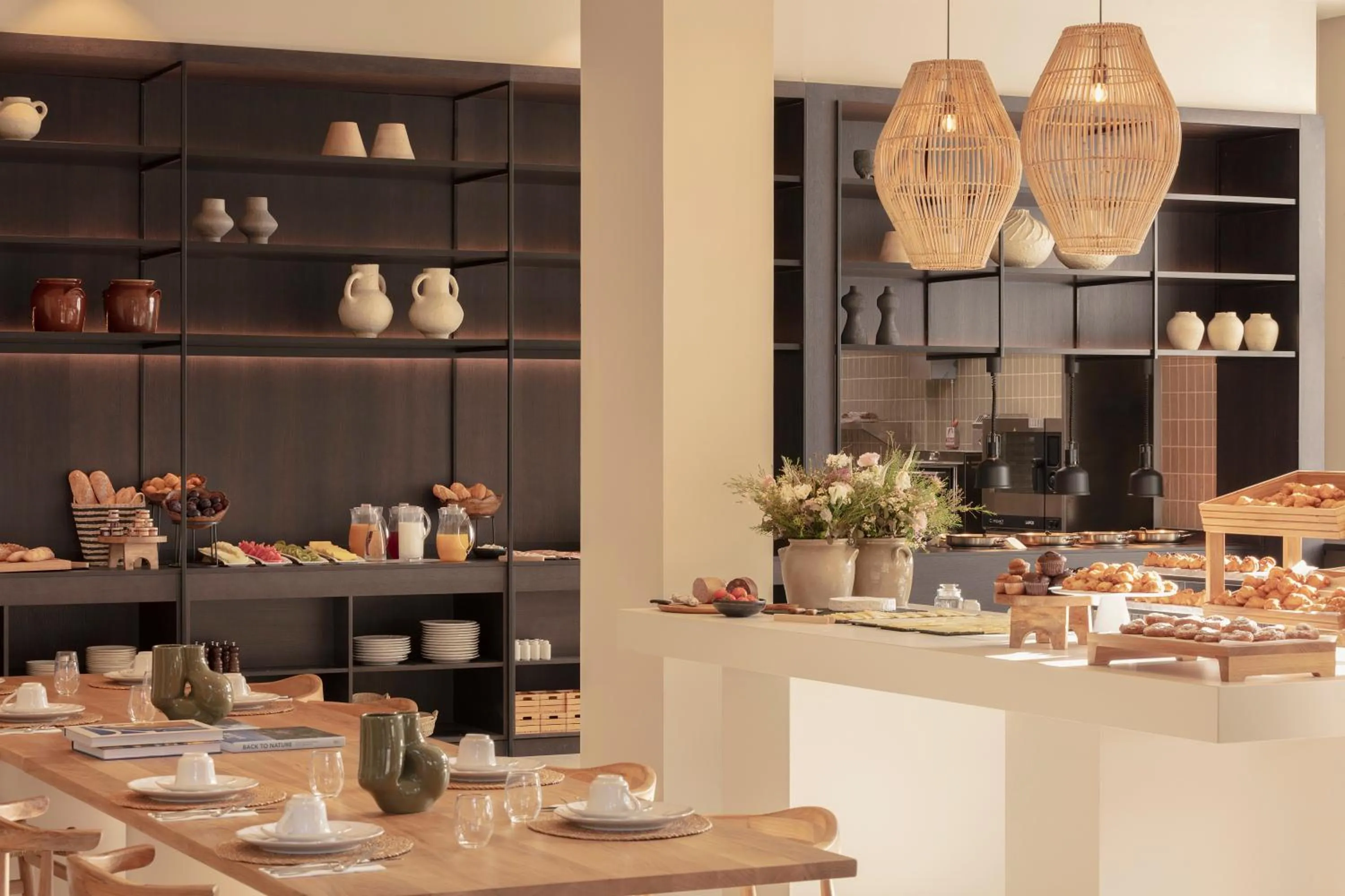 Food and drinks in Elisabeth by the Sea Hotel