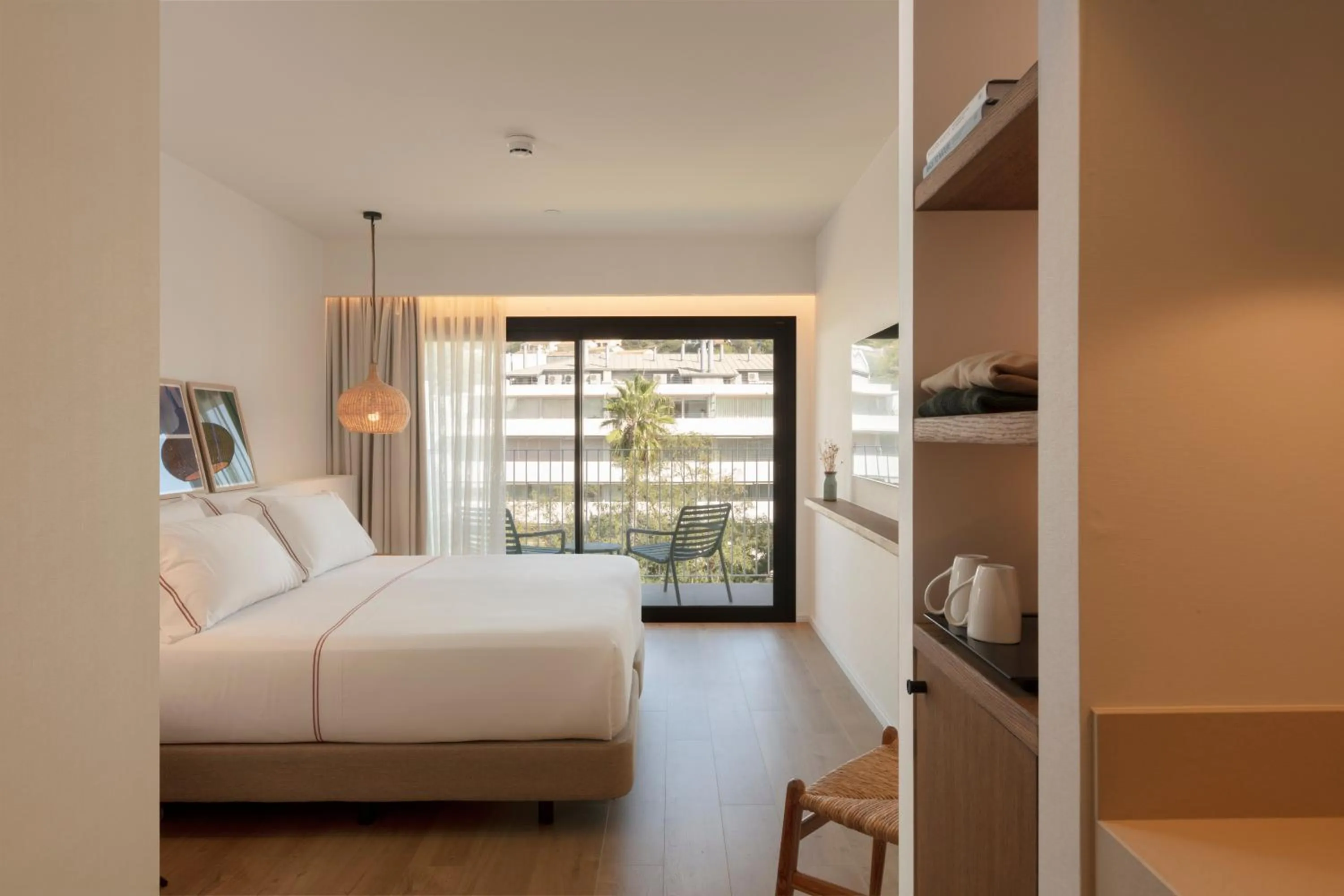 Deluxe Double or Twin Room with City View in Elisabeth by the Sea Hotel