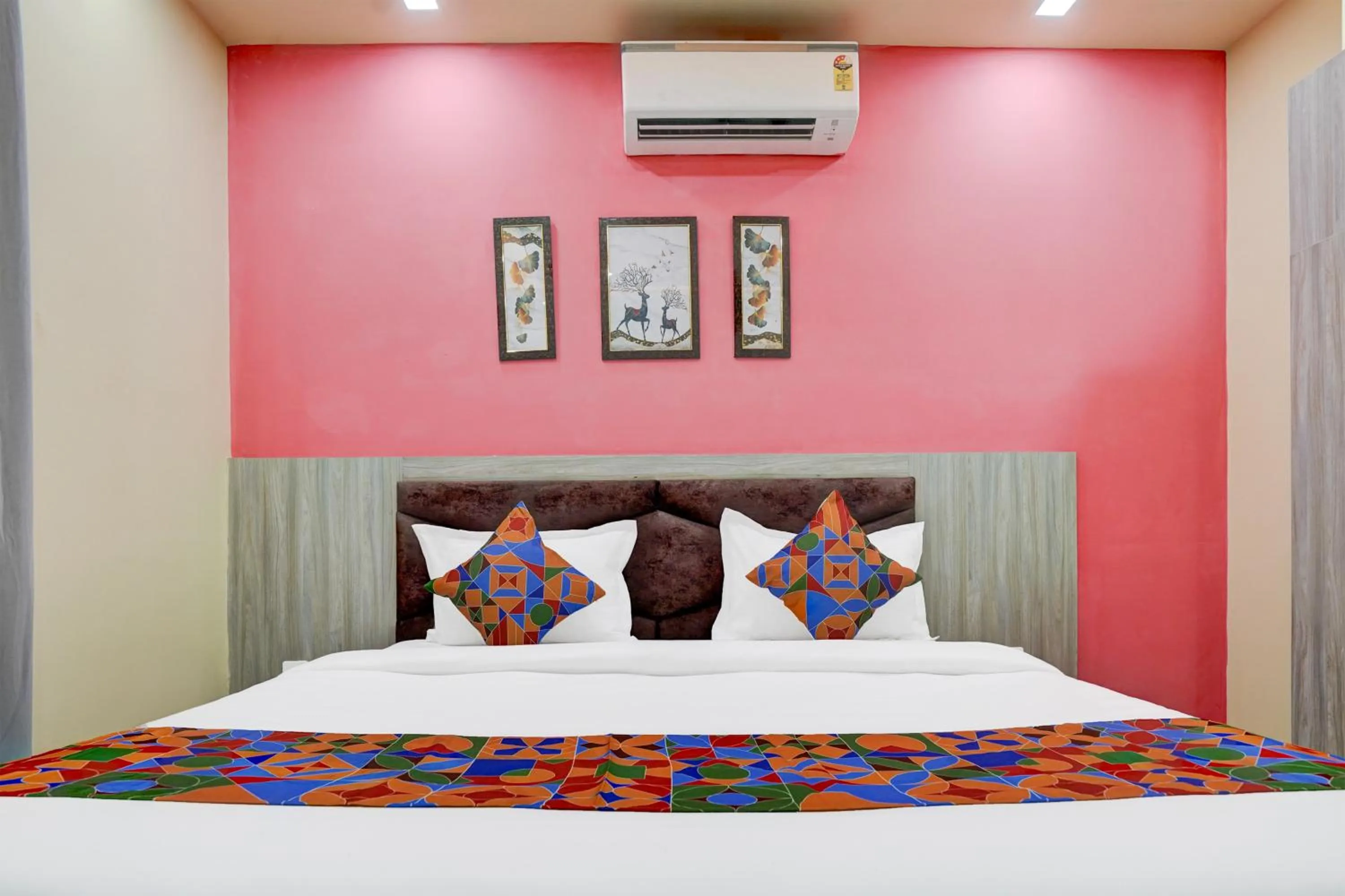Bed in FabHotel Sky - Nr Sapphire 83 Mall, Manesar