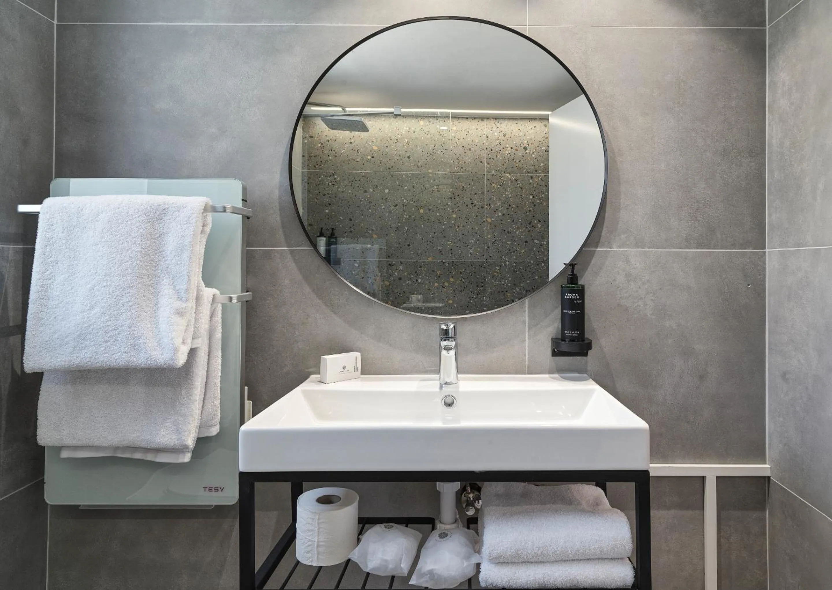 Bathroom in Le Vert Suites Platres