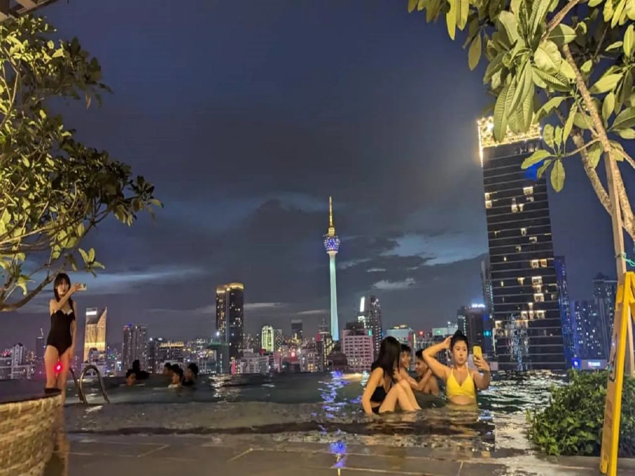 Night in Axon Residence Kuala Lumpur Pavilion