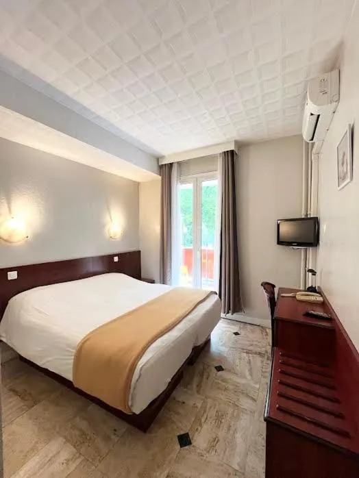 Bed in HOTEL DU PARC