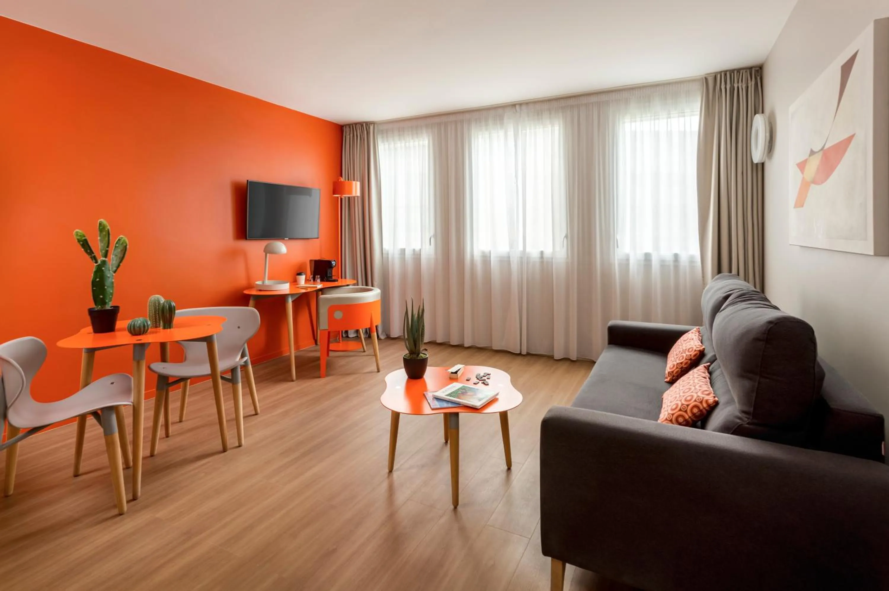 TV and multimedia in Appart'City Collection Paris Vélizy