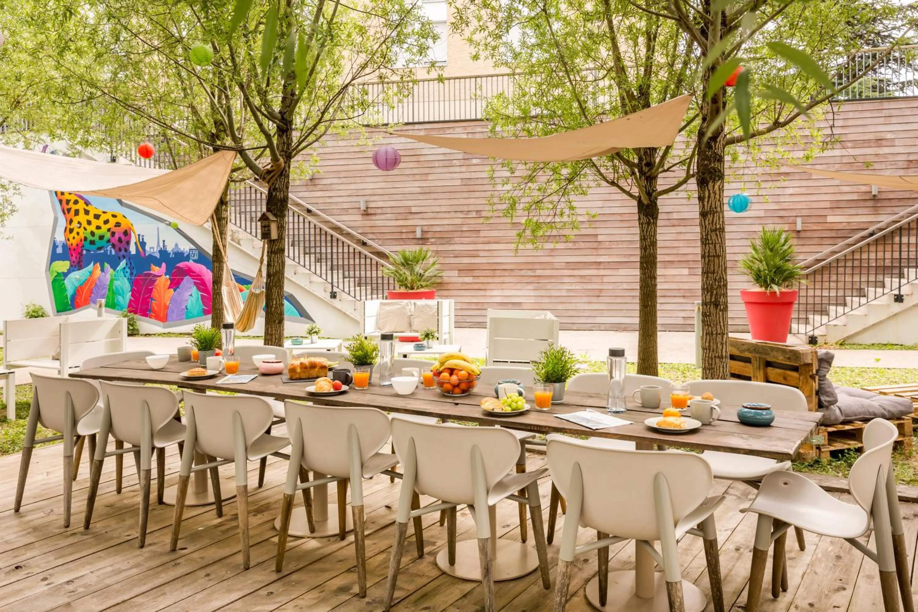 Patio in Appart'City Collection Paris Vélizy