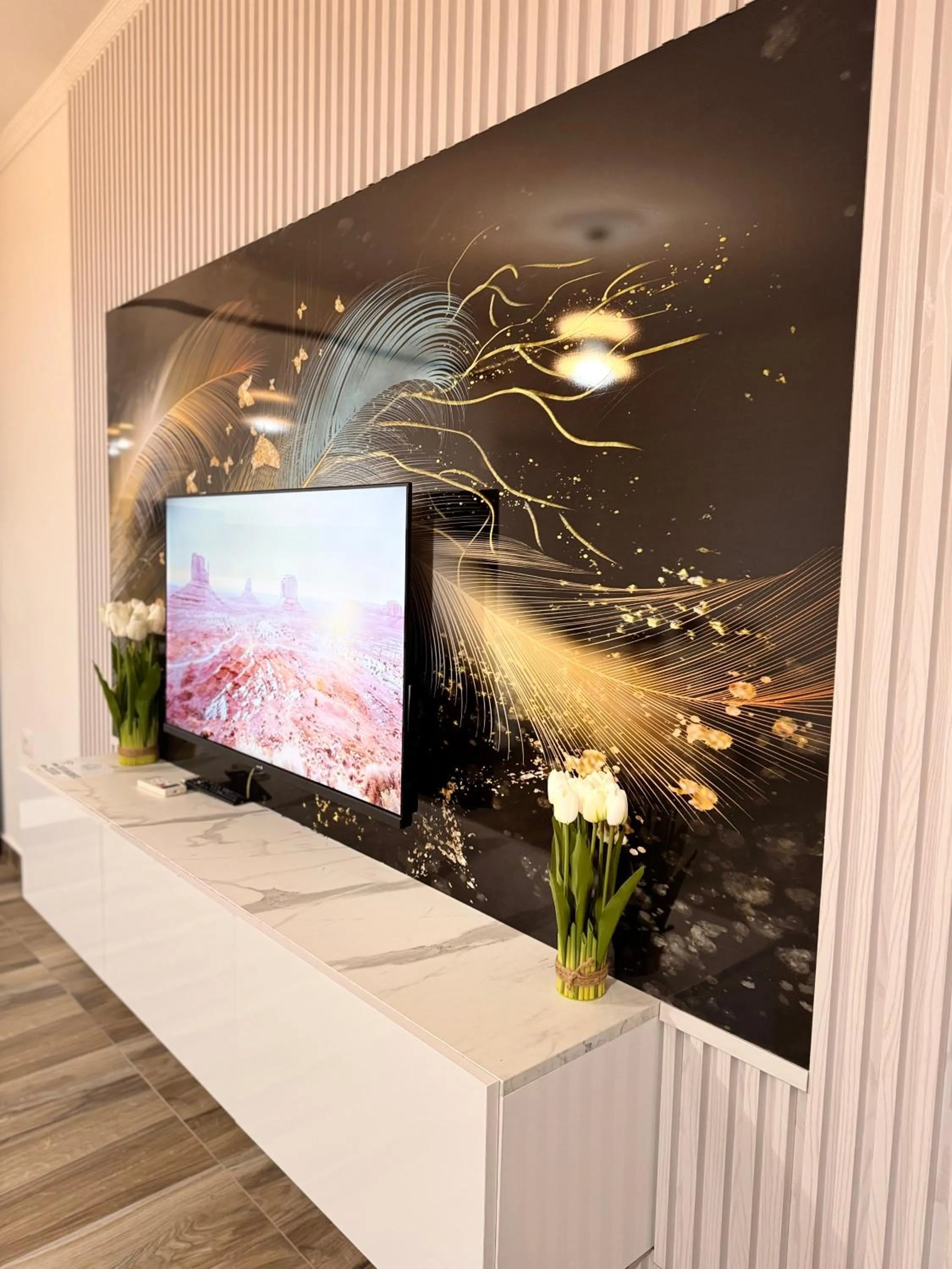 TV and multimedia in Elite Apartments