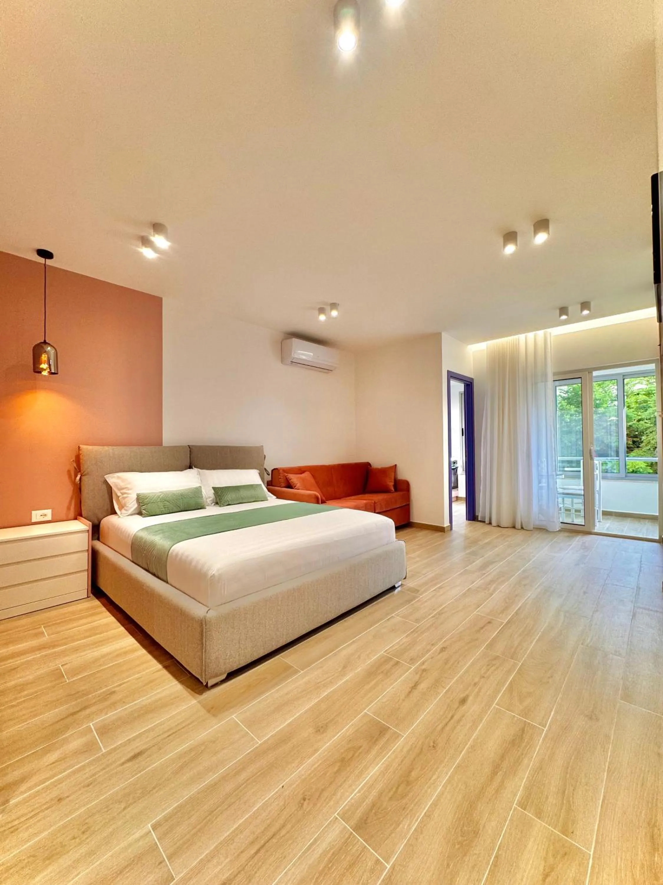 Bedroom, Bed in Elite Apartments