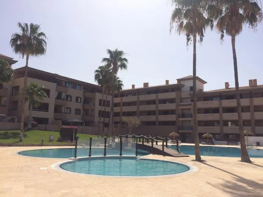 Property building in Piso para vacaciones familiares