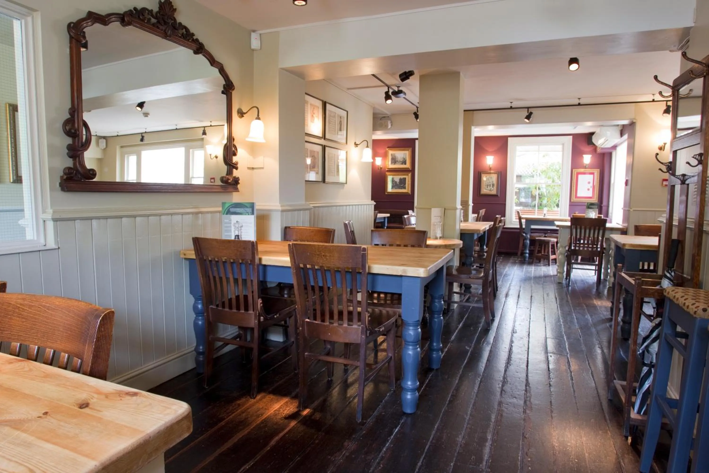 Restaurant/places to eat in The Millers Arms Inn