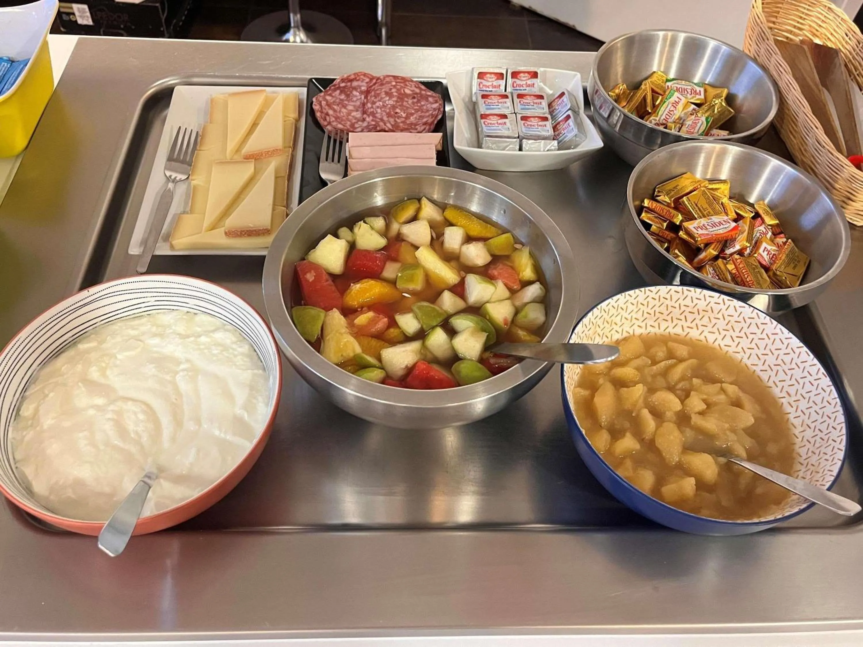 Breakfast in ibis budget Honfleur Centre