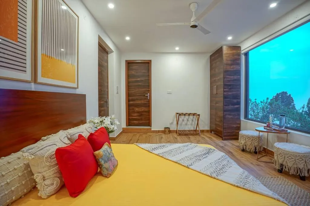 Bed in LaRiSa Mountains & Martini Villa