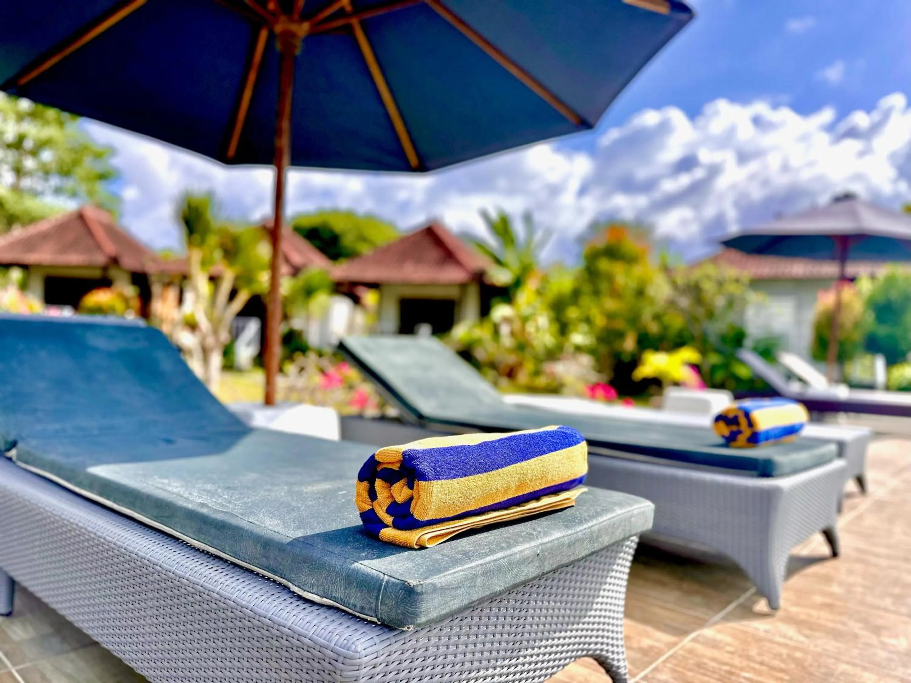 Swimming pool in D mas huts lembongan