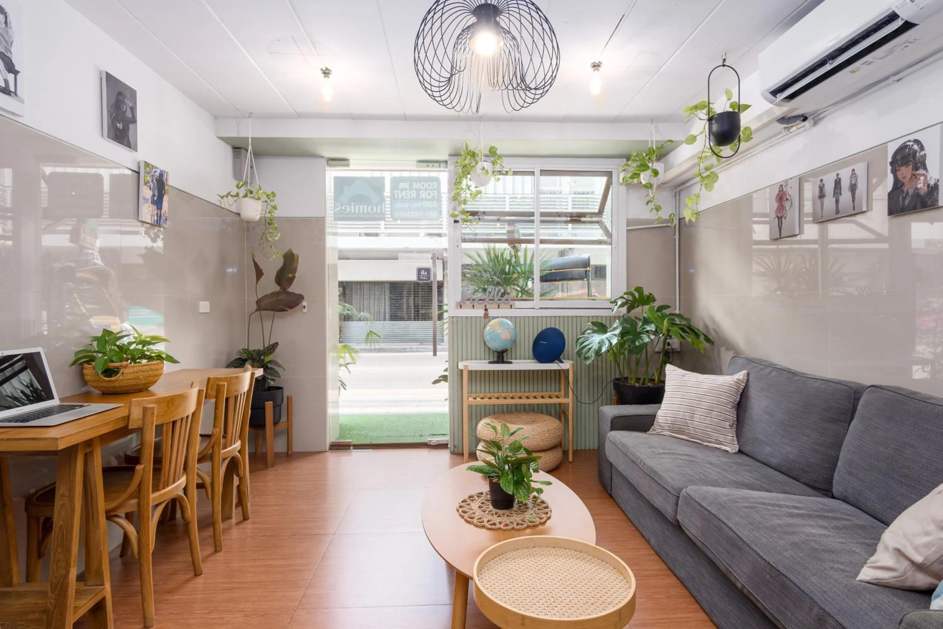 Lobby or reception in Homies Ratchada Hotel