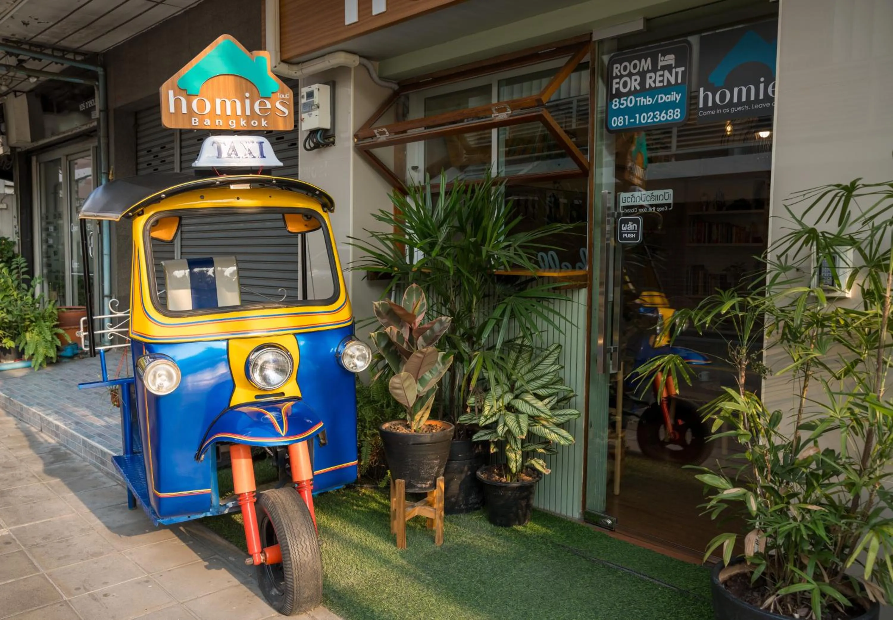 Property building in Homies Ratchada Hotel