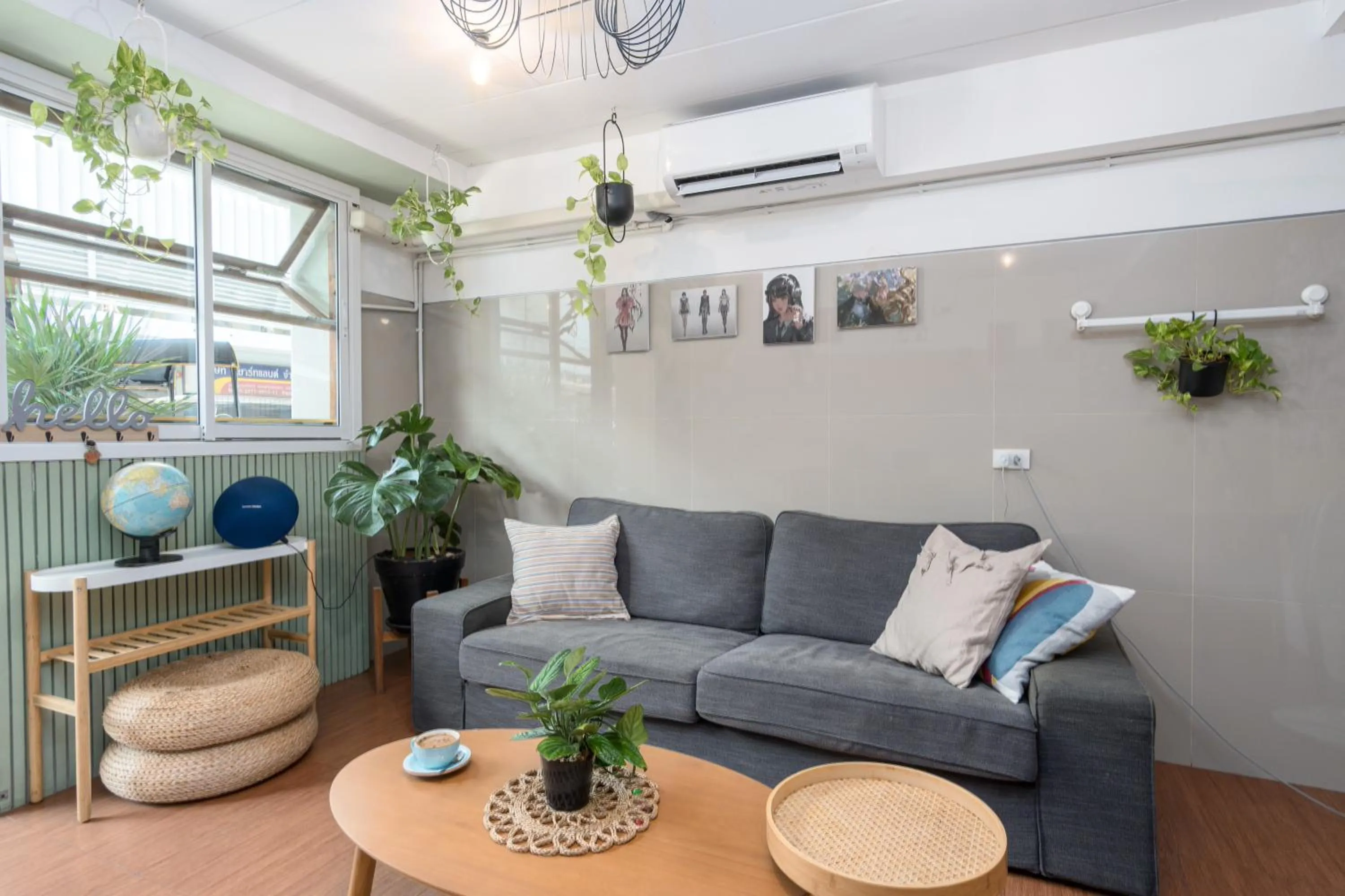 Lobby or reception in Homies Ratchada Hotel