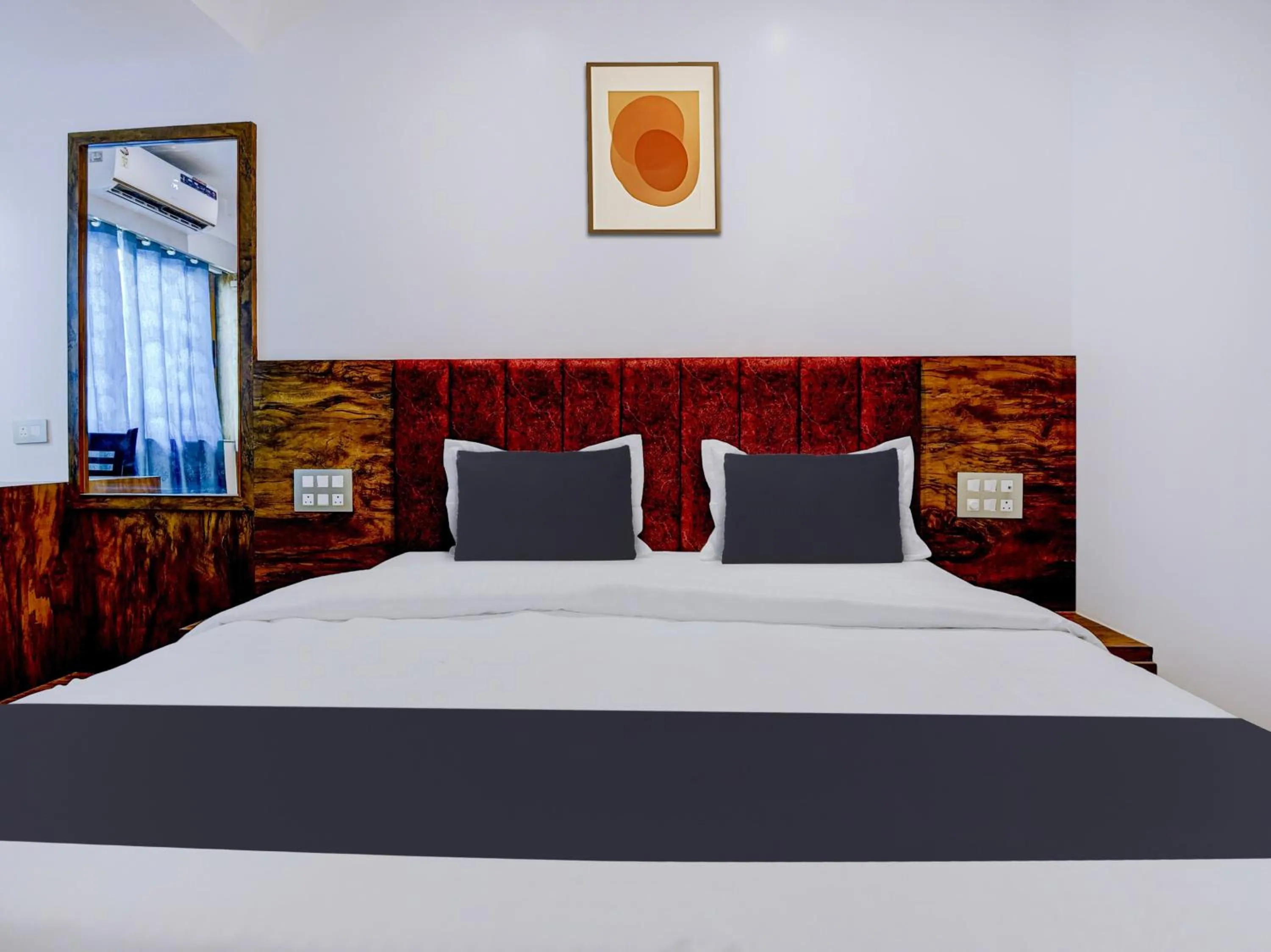 Bedroom, Bed in Super Townhouse Madgaon