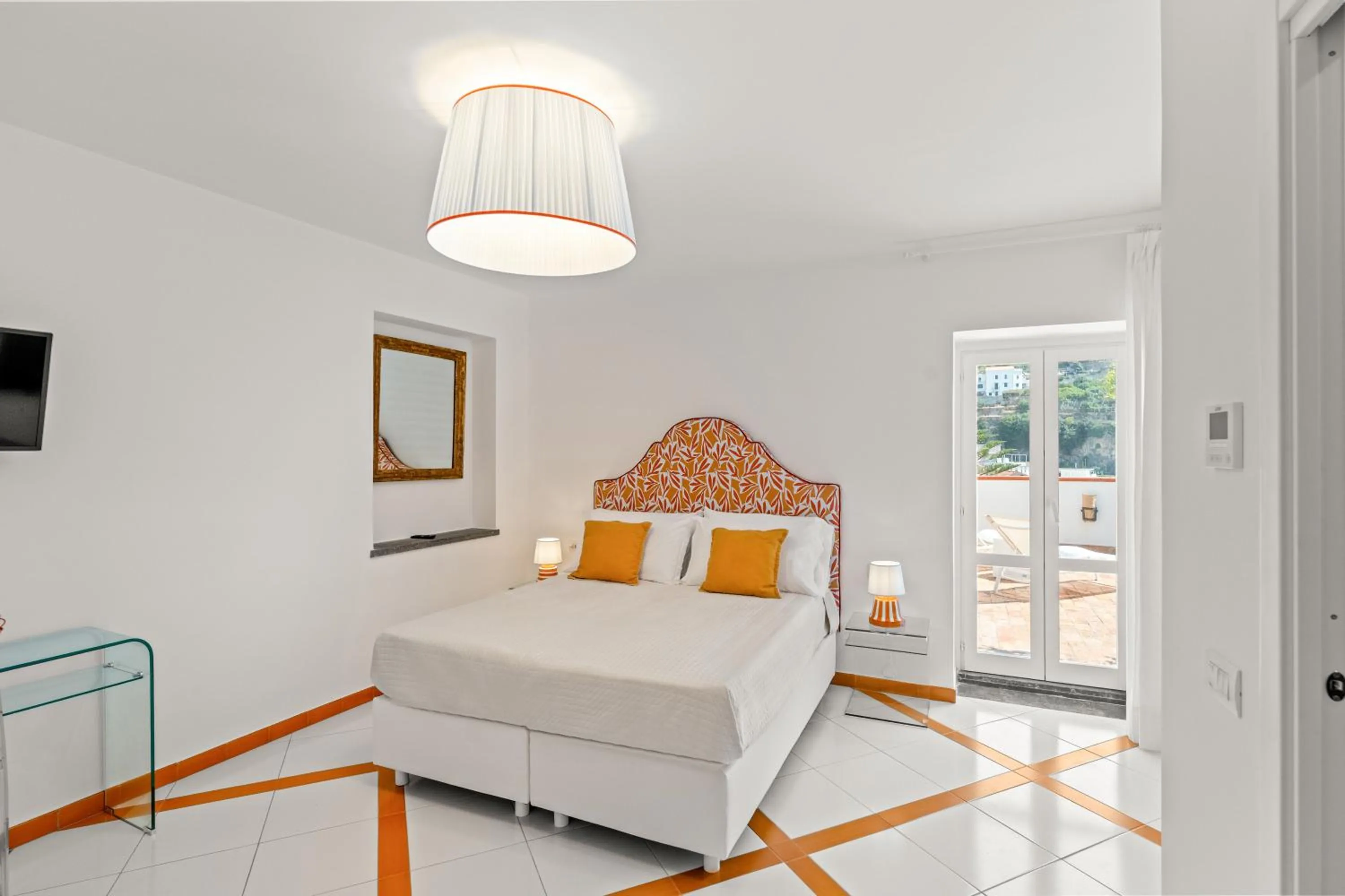 Photo of the whole room, Bed in Torre Paradiso