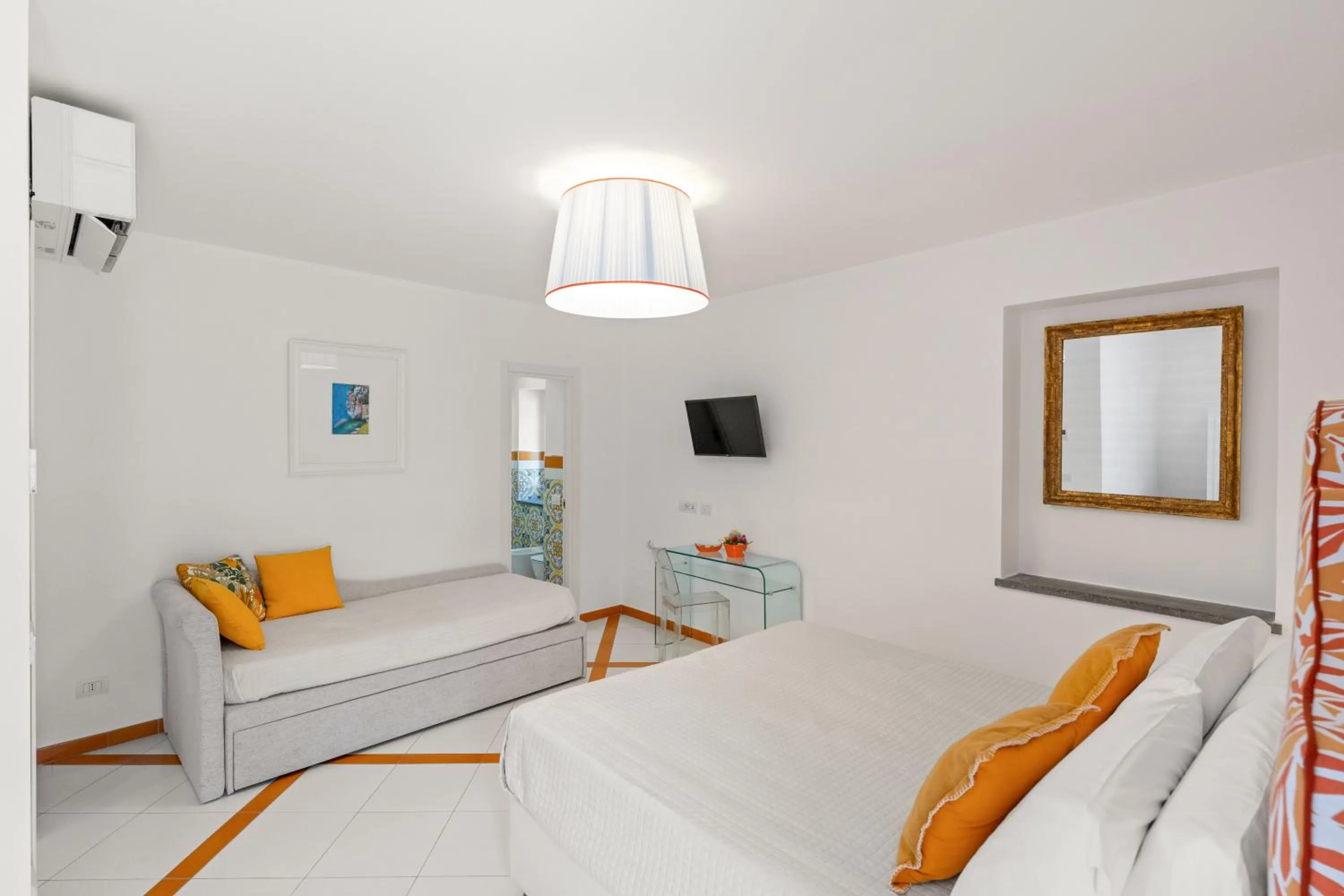 Photo of the whole room, Bed in Torre Paradiso