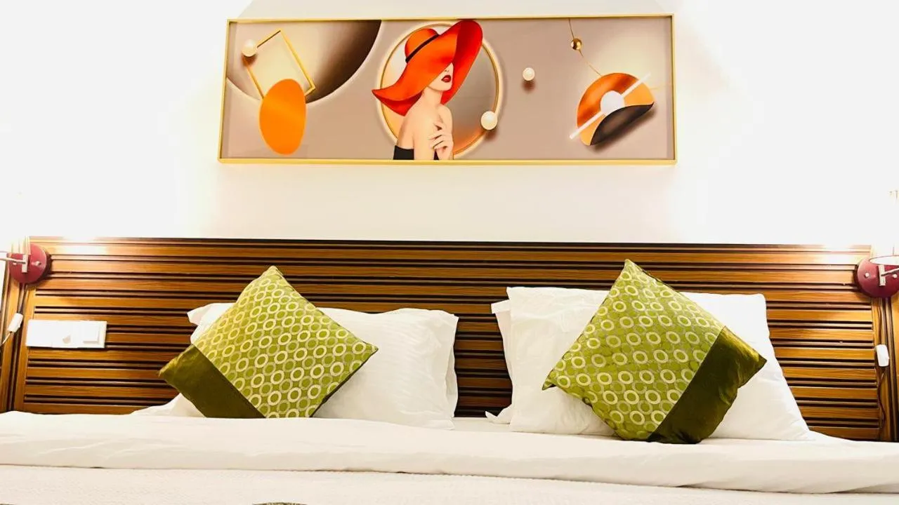 Bed in HS Miracle Grand