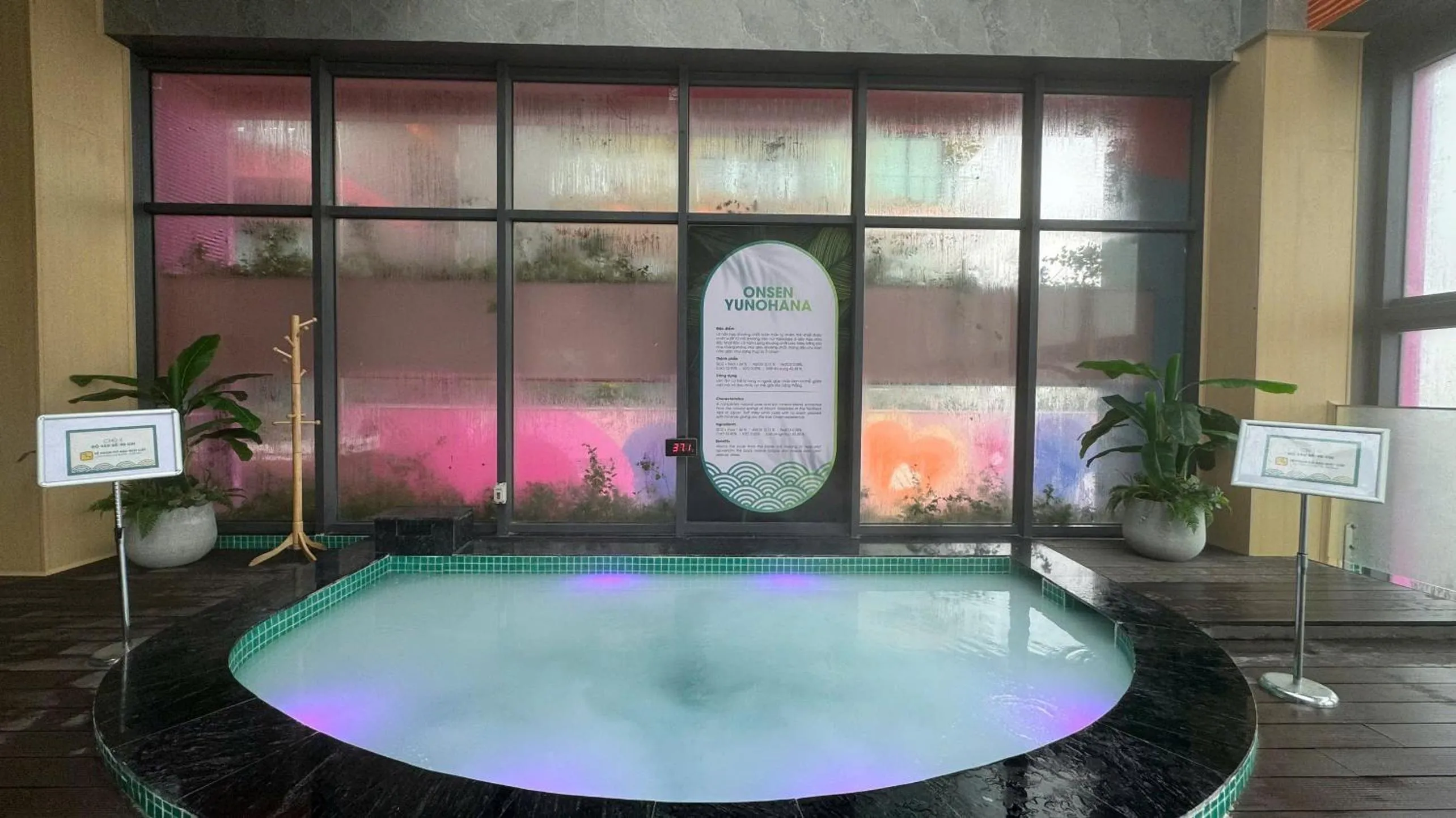 Hot Tub in Flamingos Hải Tiến