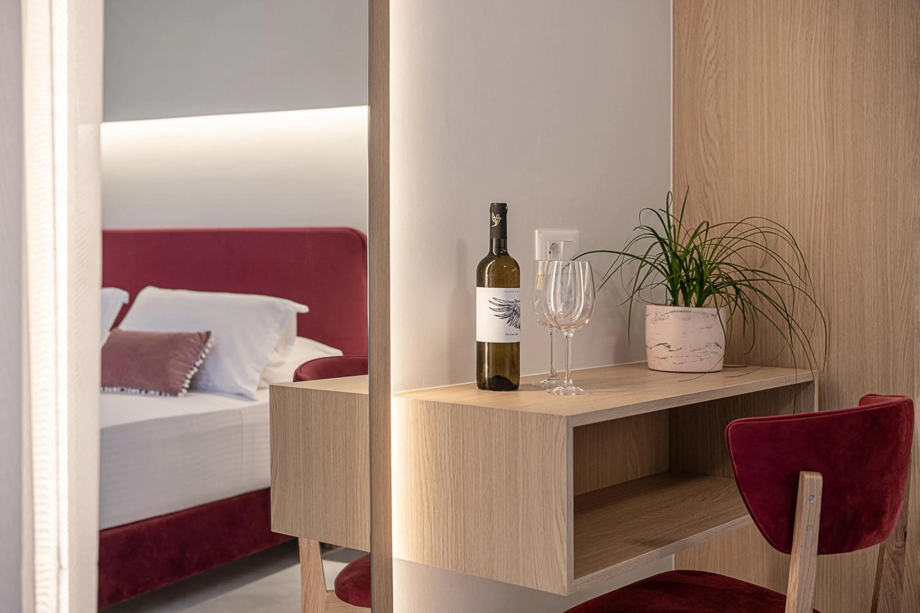 Bed in Miss Marrone City Hotel