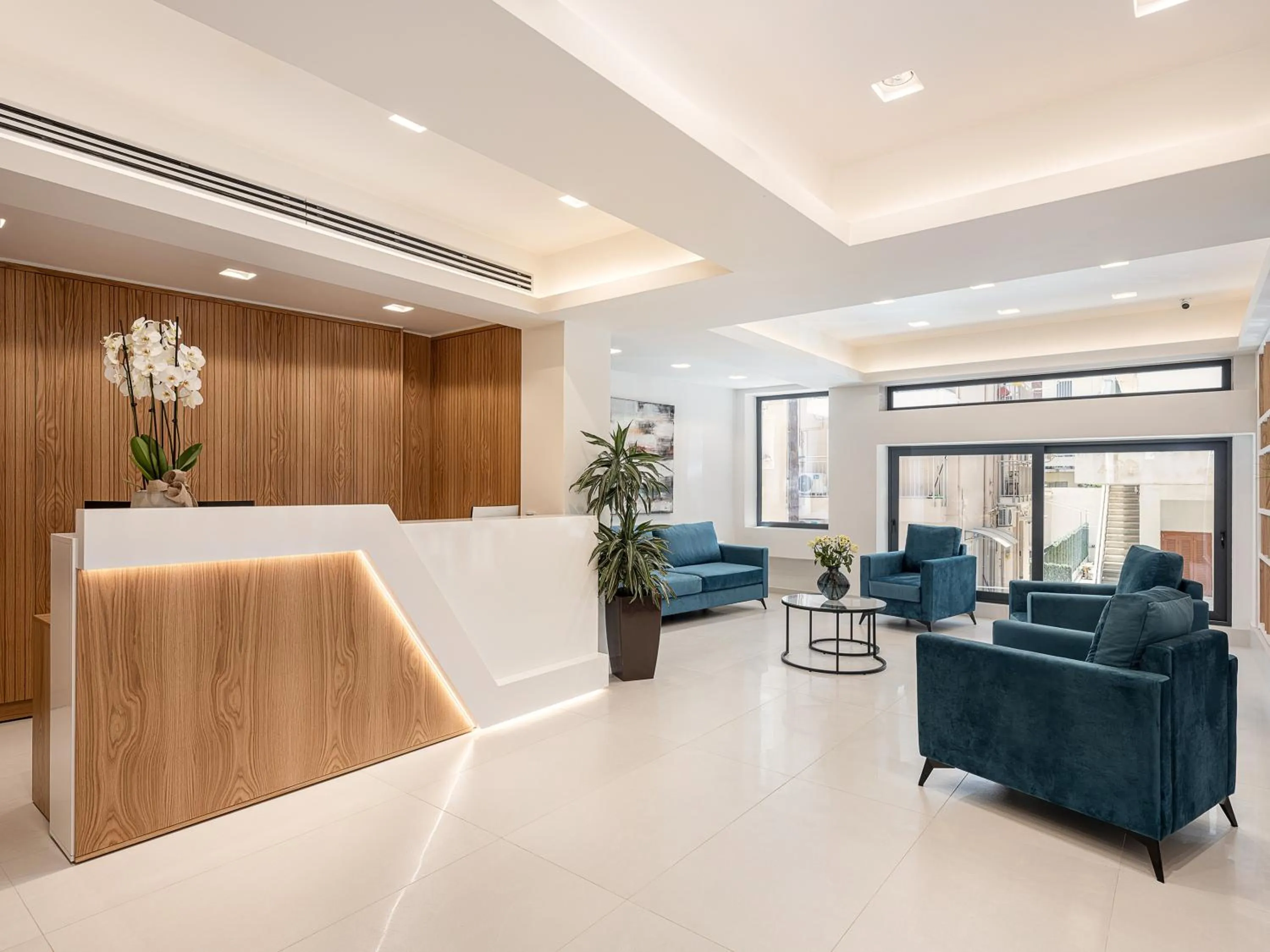 Lobby or reception in Miss Marrone City Hotel