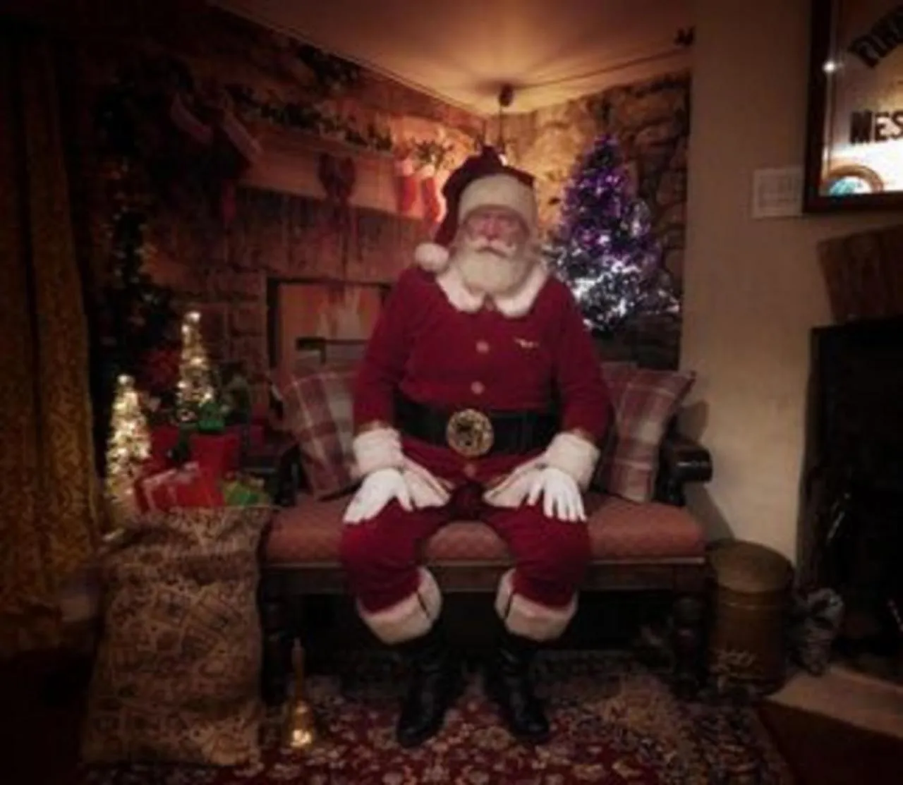 People in The Masons Arms