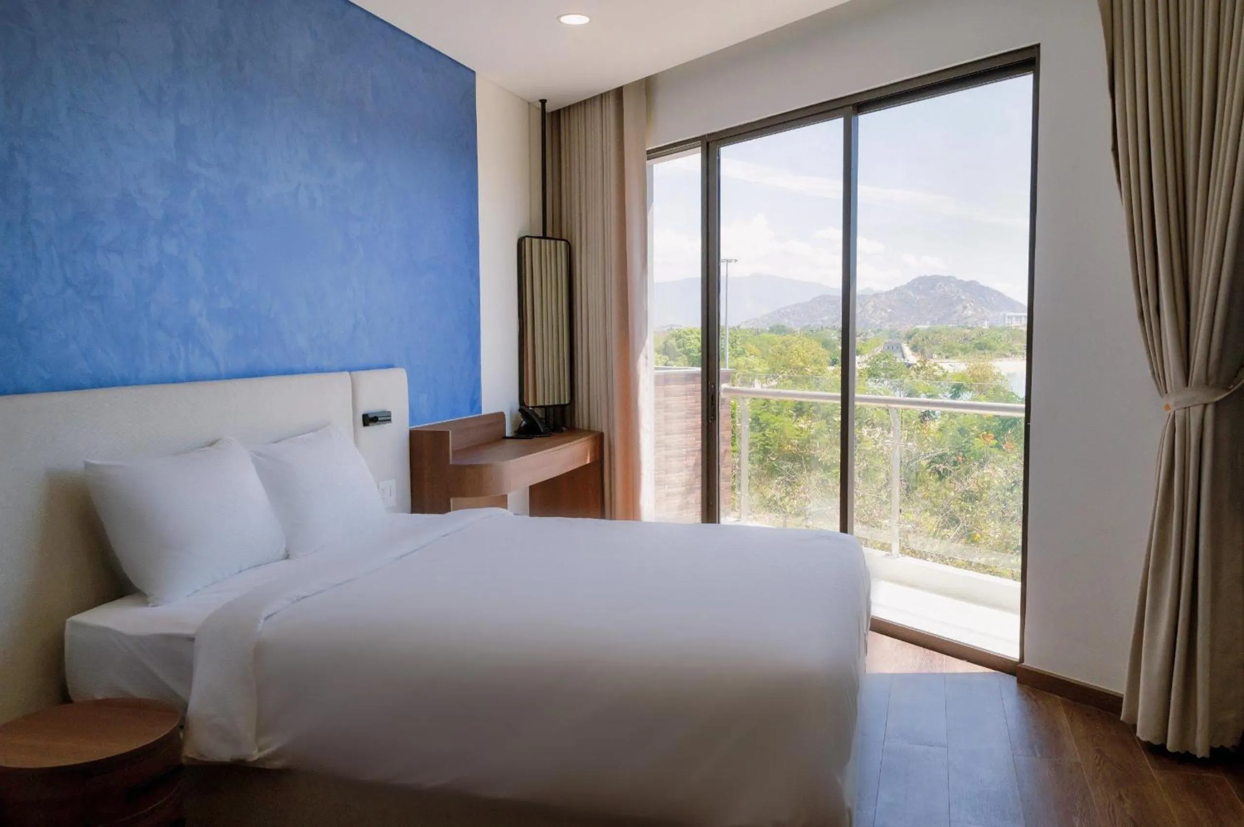 Bed in Glamour Boutique Hotel