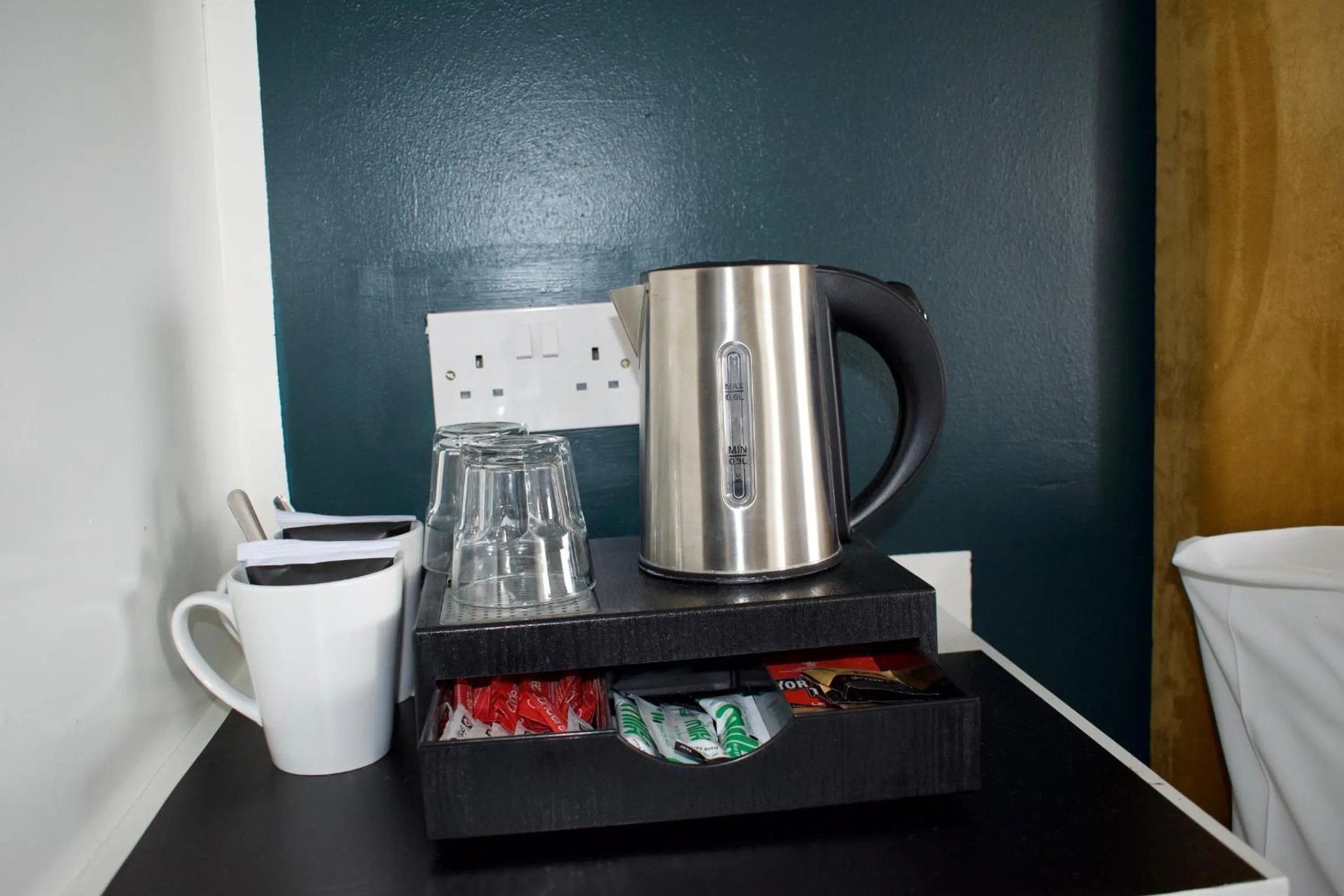 Coffee/tea facilities in The Norton