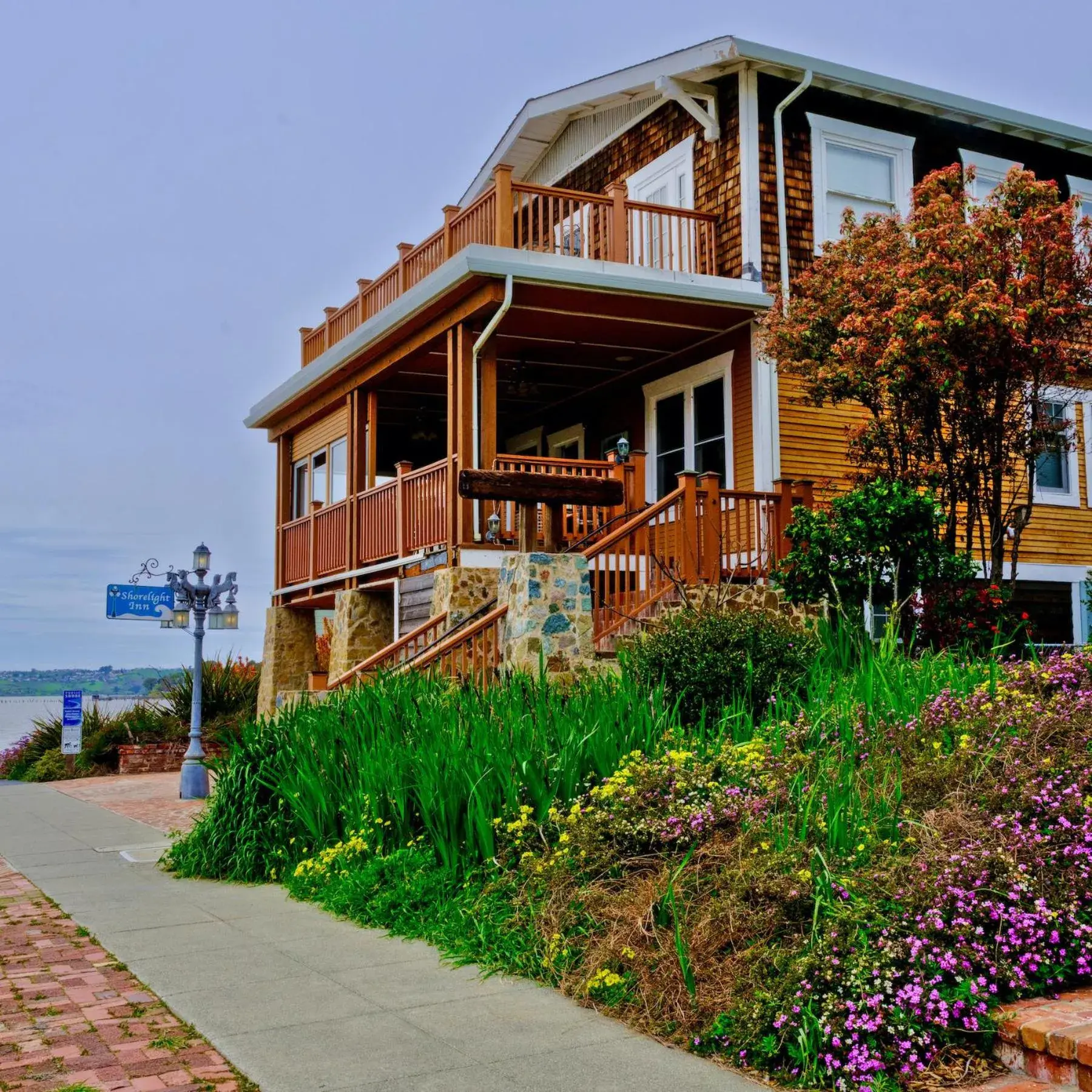 Shorelight Inn Shorelight Inn