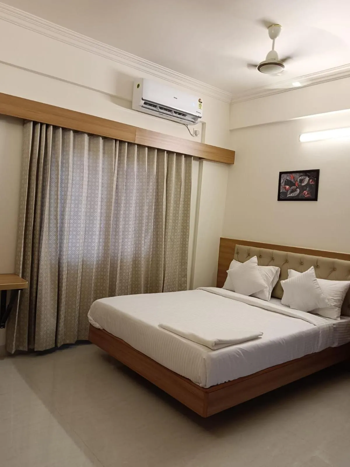 Bed in Krishna Inn