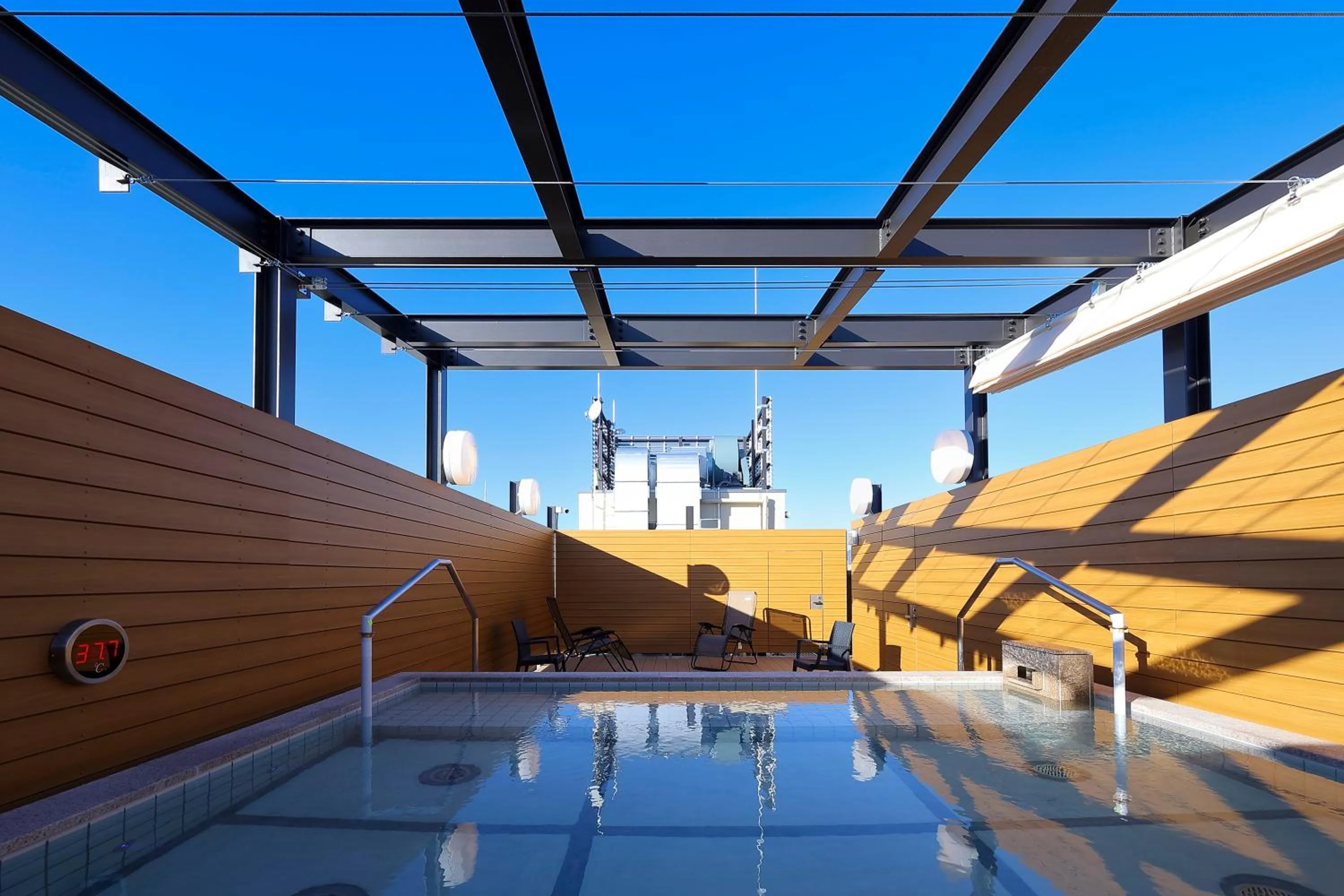 Day in Sauna & Capsule Hotel Rumor Plaza