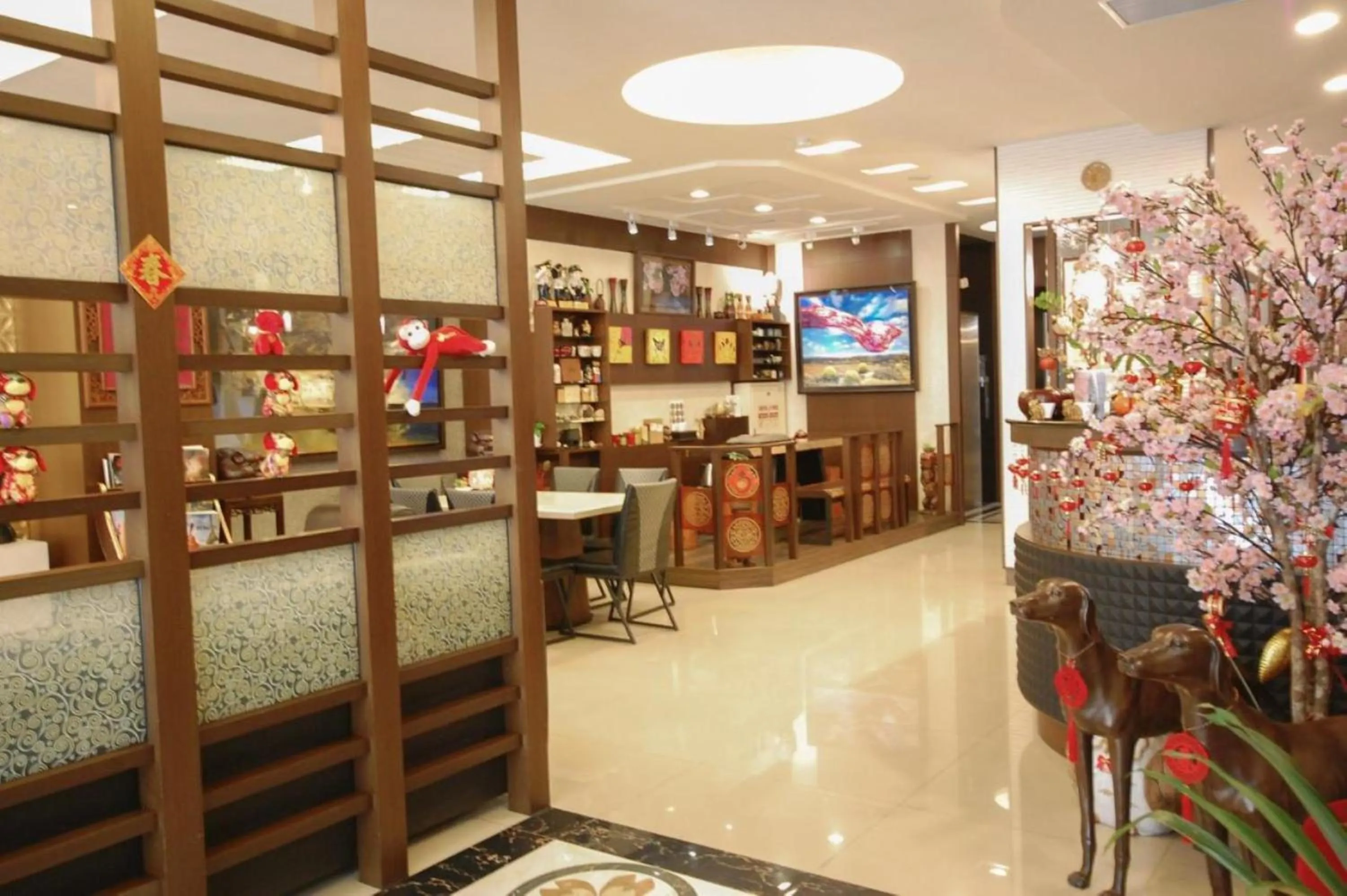 Communal lounge/ TV room in Cherry Feast Resort