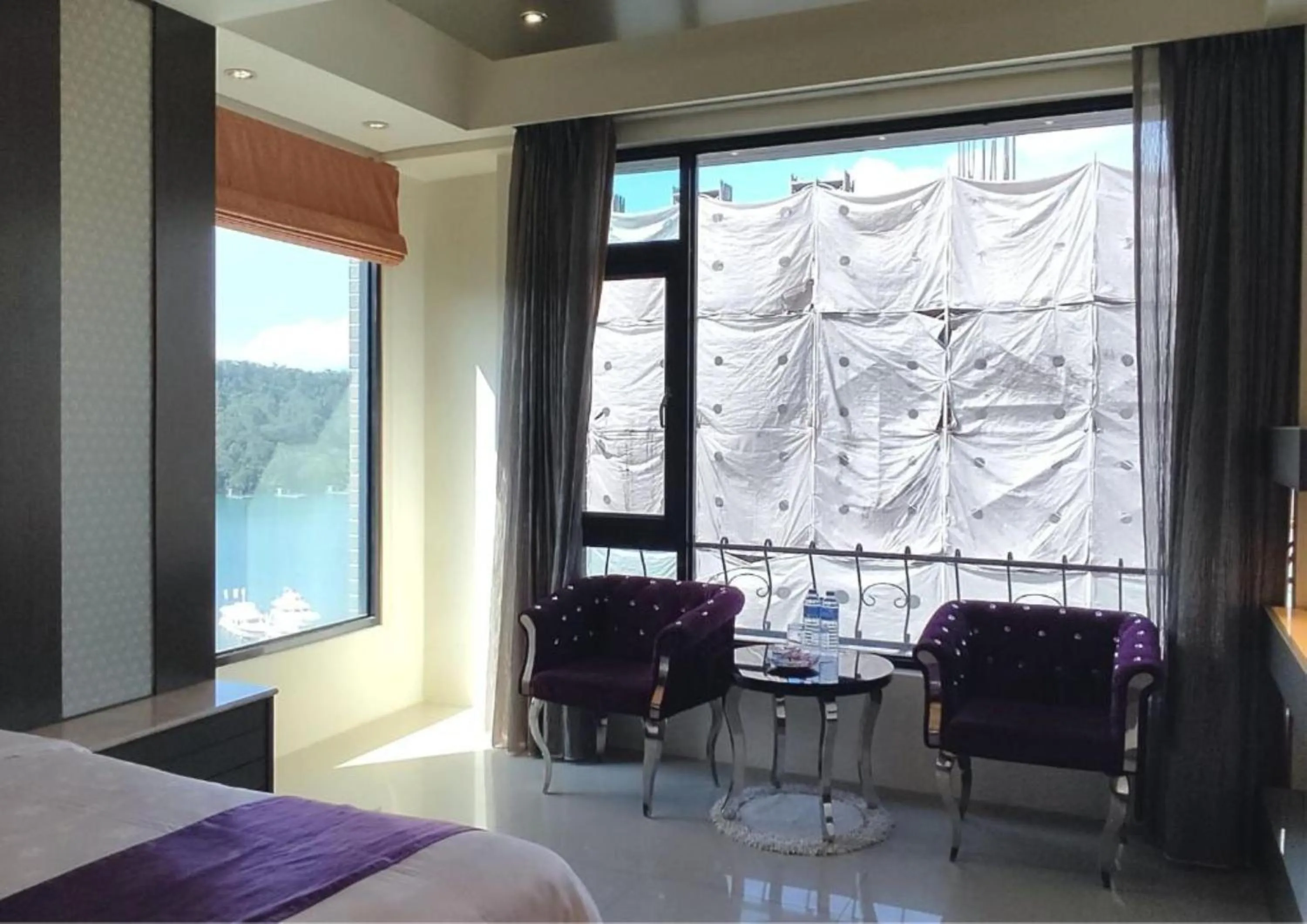 Photo of the whole room, Bed in Cherry Feast Resort