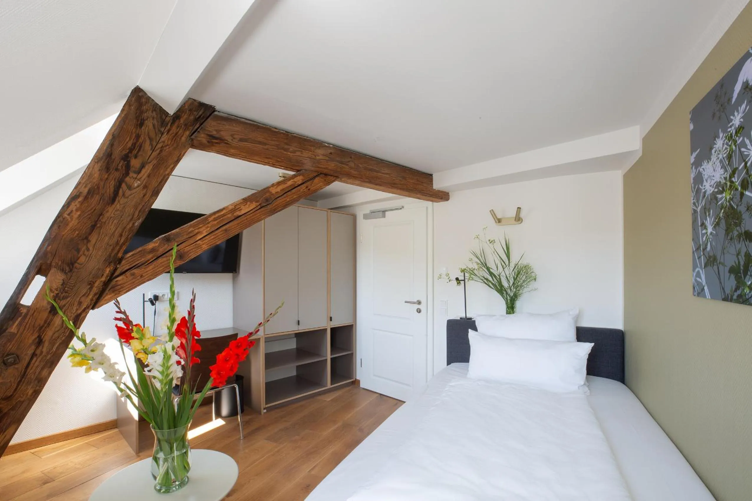 Photo of the whole room, Bed in Hotel Kredell