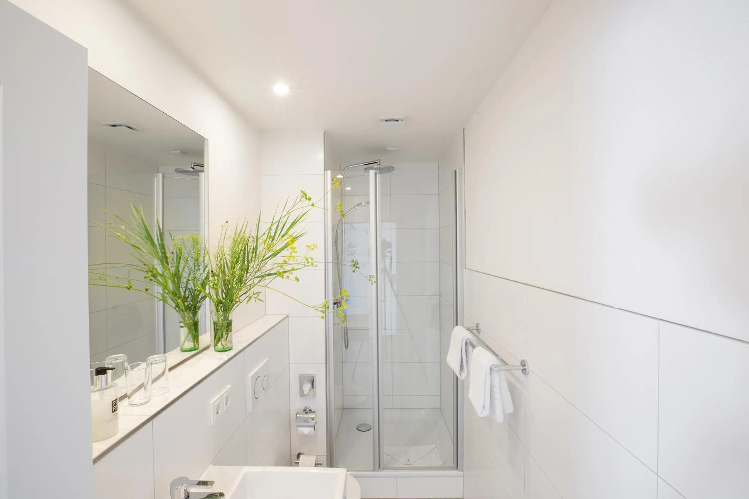 Shower in Hotel Kredell