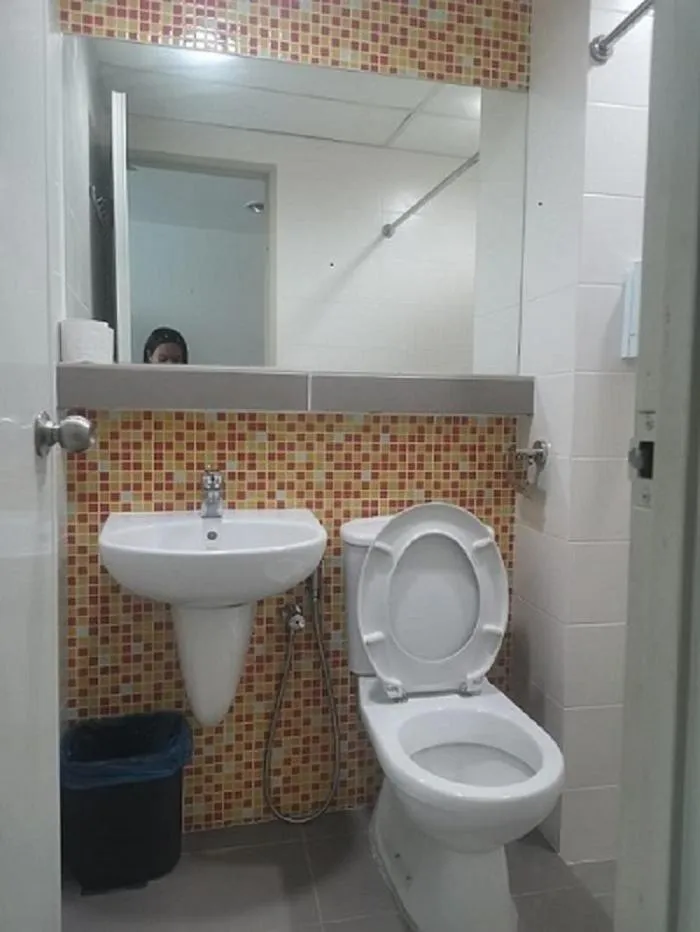 YY48 Hotel 2 Mins Walk From Masjid Jamek LRT Station