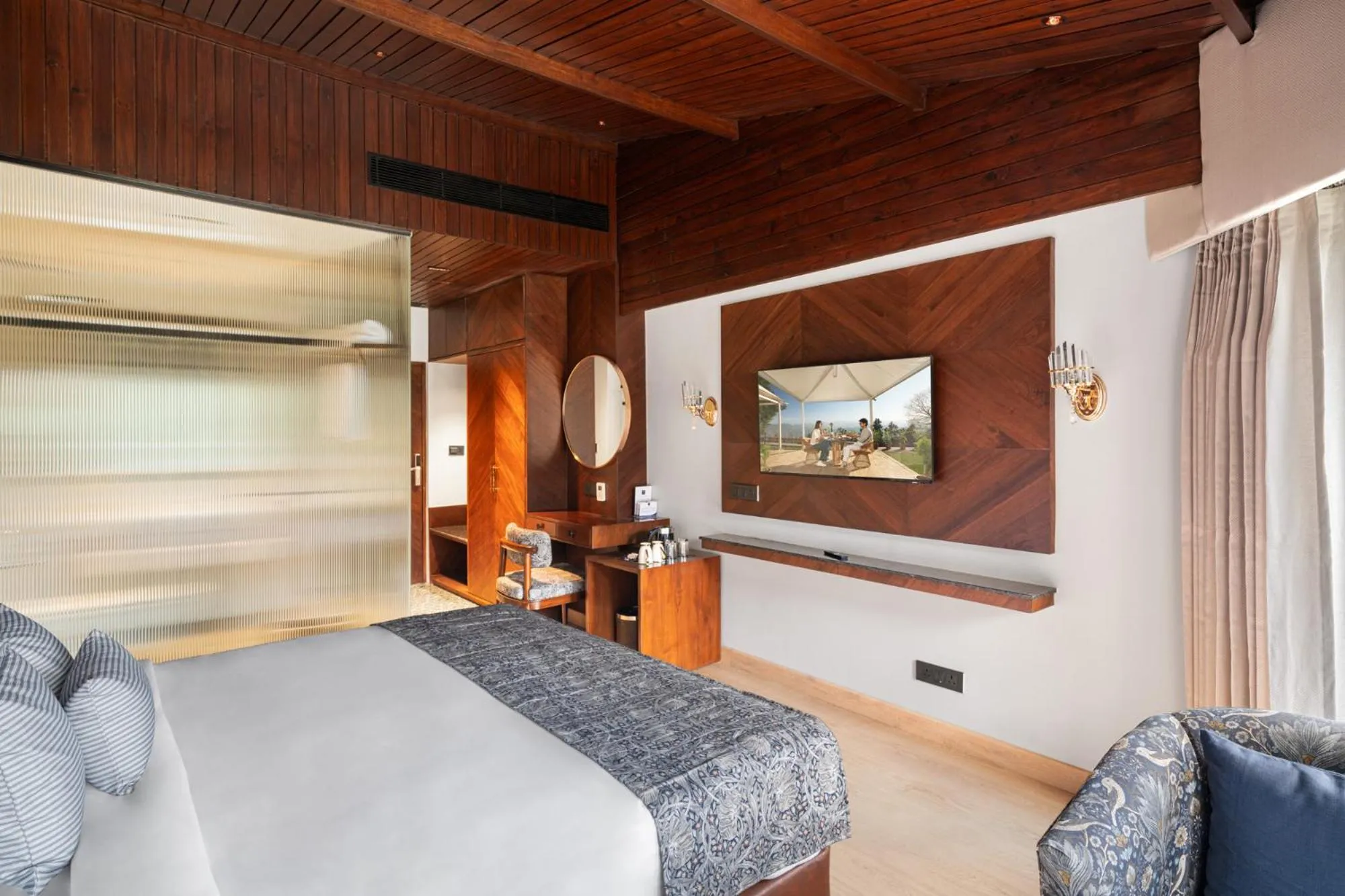 Bedroom, Bed in Kufri Heritage Resort & Spa