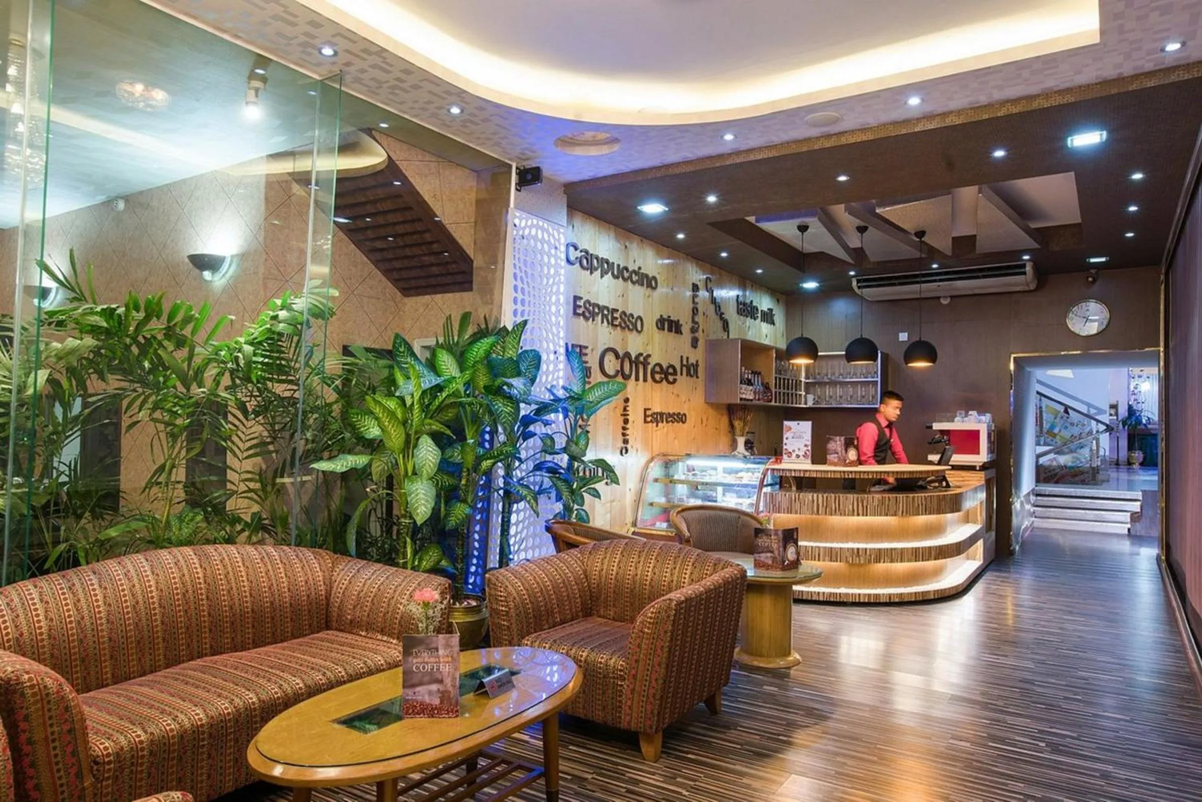 Coffee/tea facilities in HOTEL LAKE CASTLE - Parkview