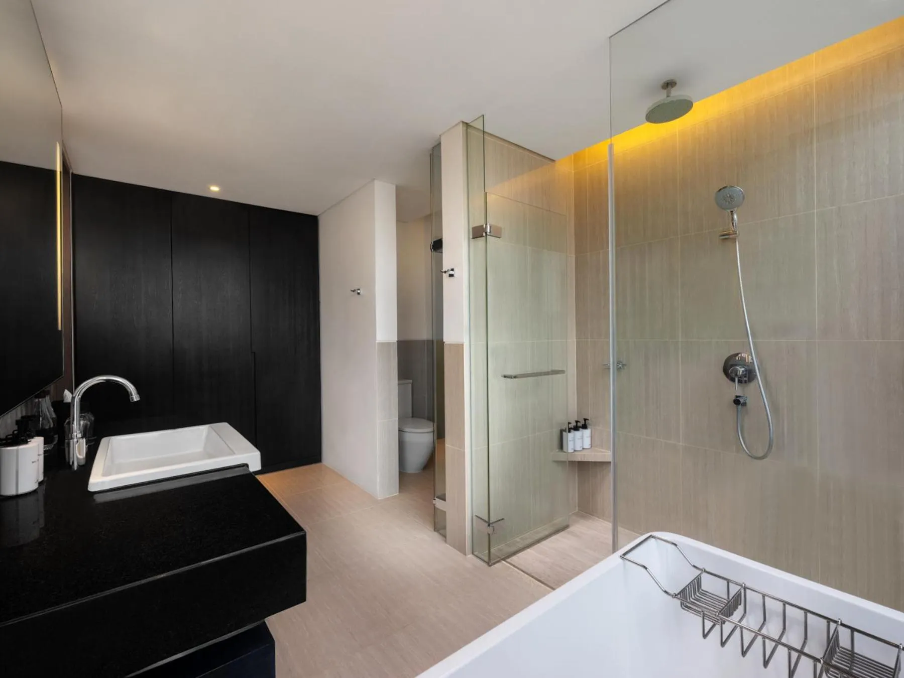 Shower in Amara Bangkok Hotel