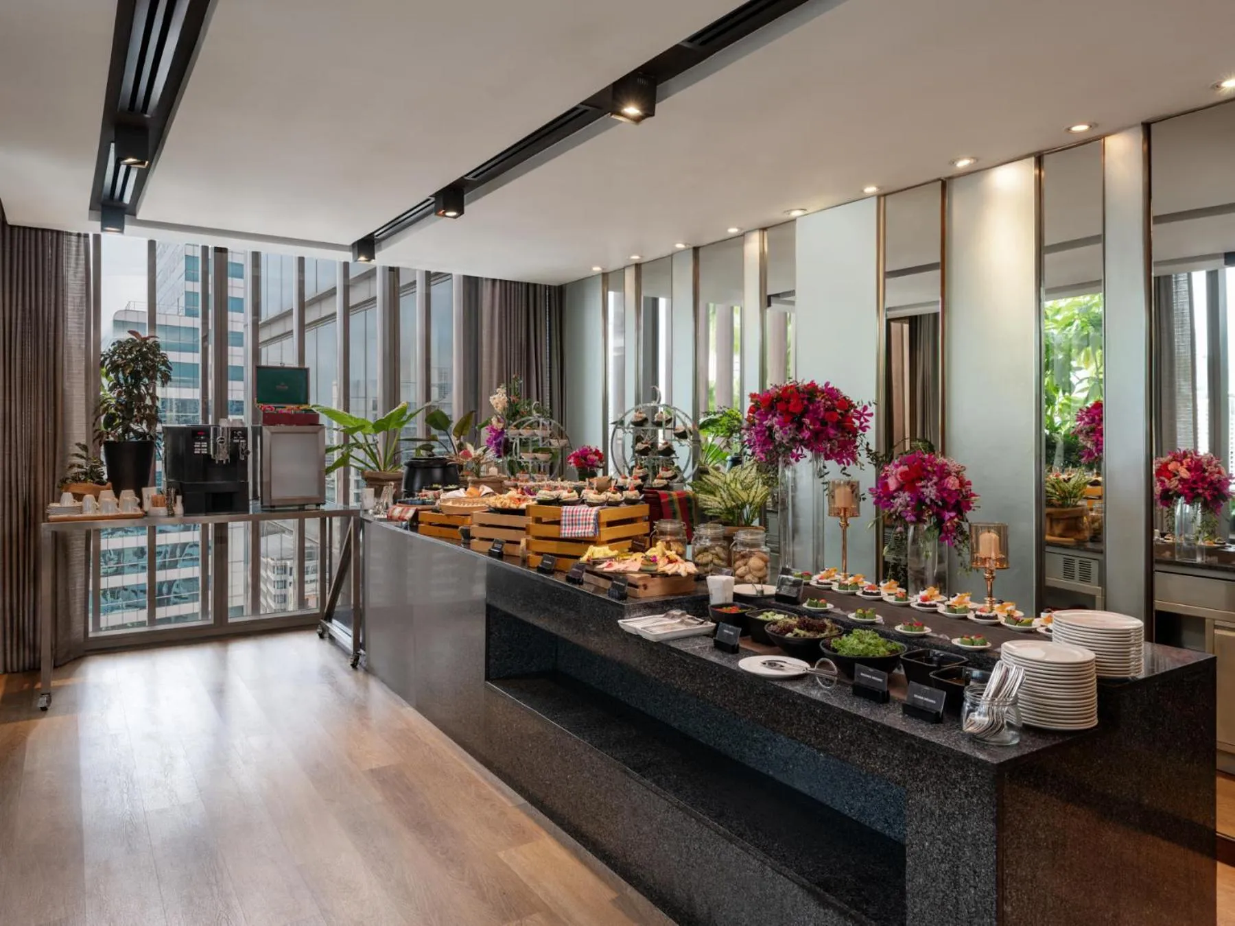 Restaurant/places to eat in Amara Bangkok Hotel