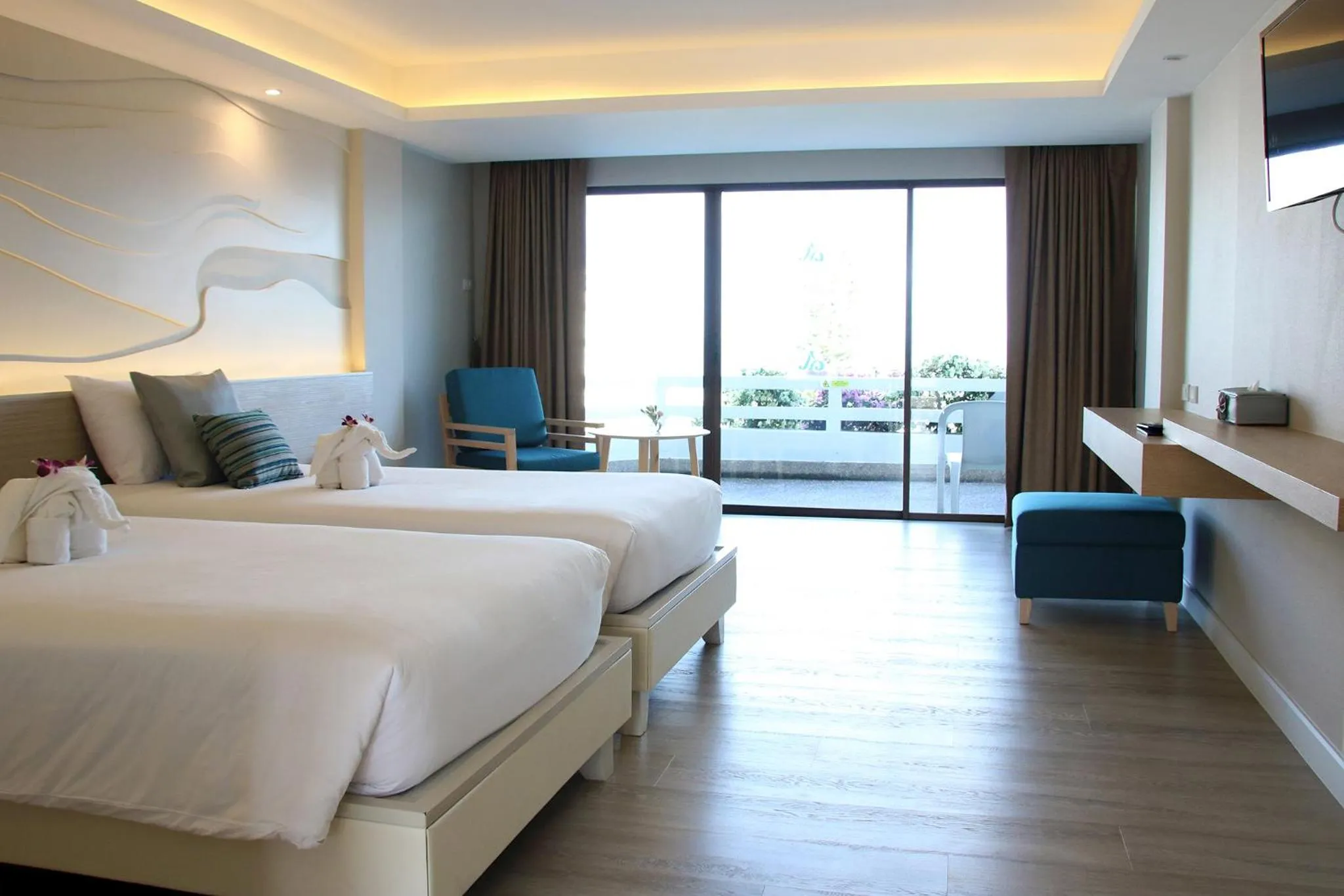 Bed in Methavalai Hotel