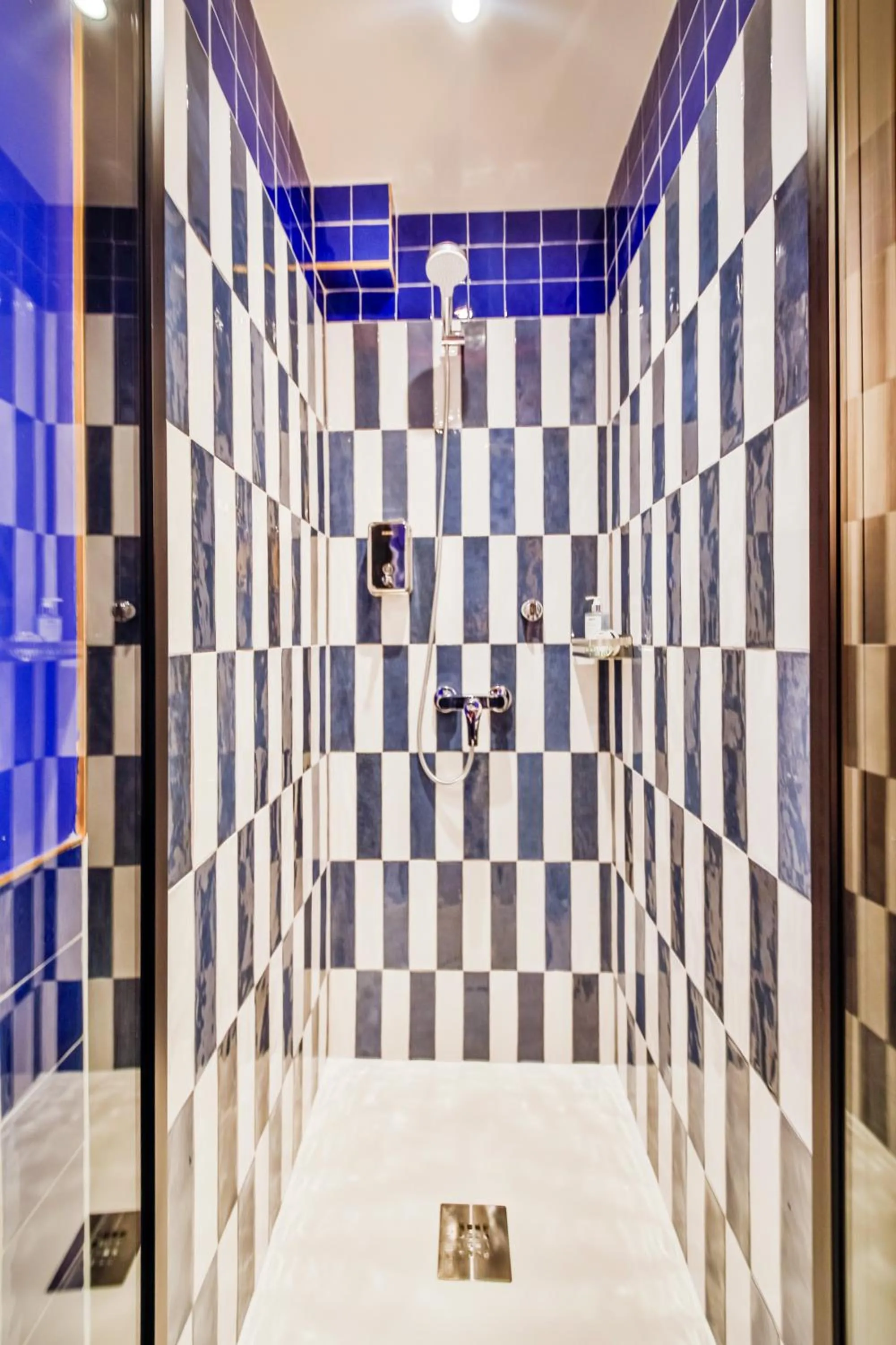 Shower in WS Opéra - Edimbourg