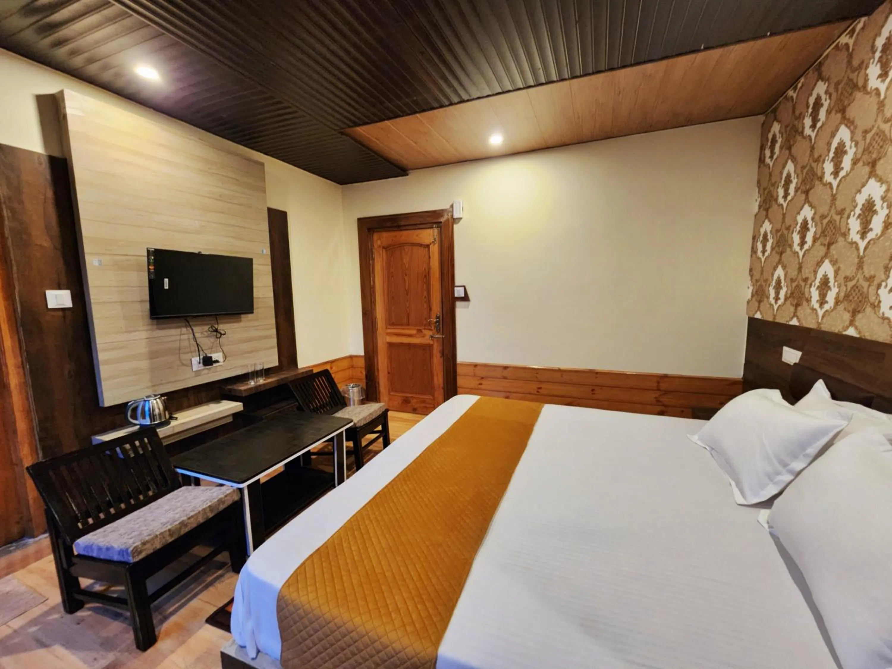 Bed in Hotel Ranveer Palace