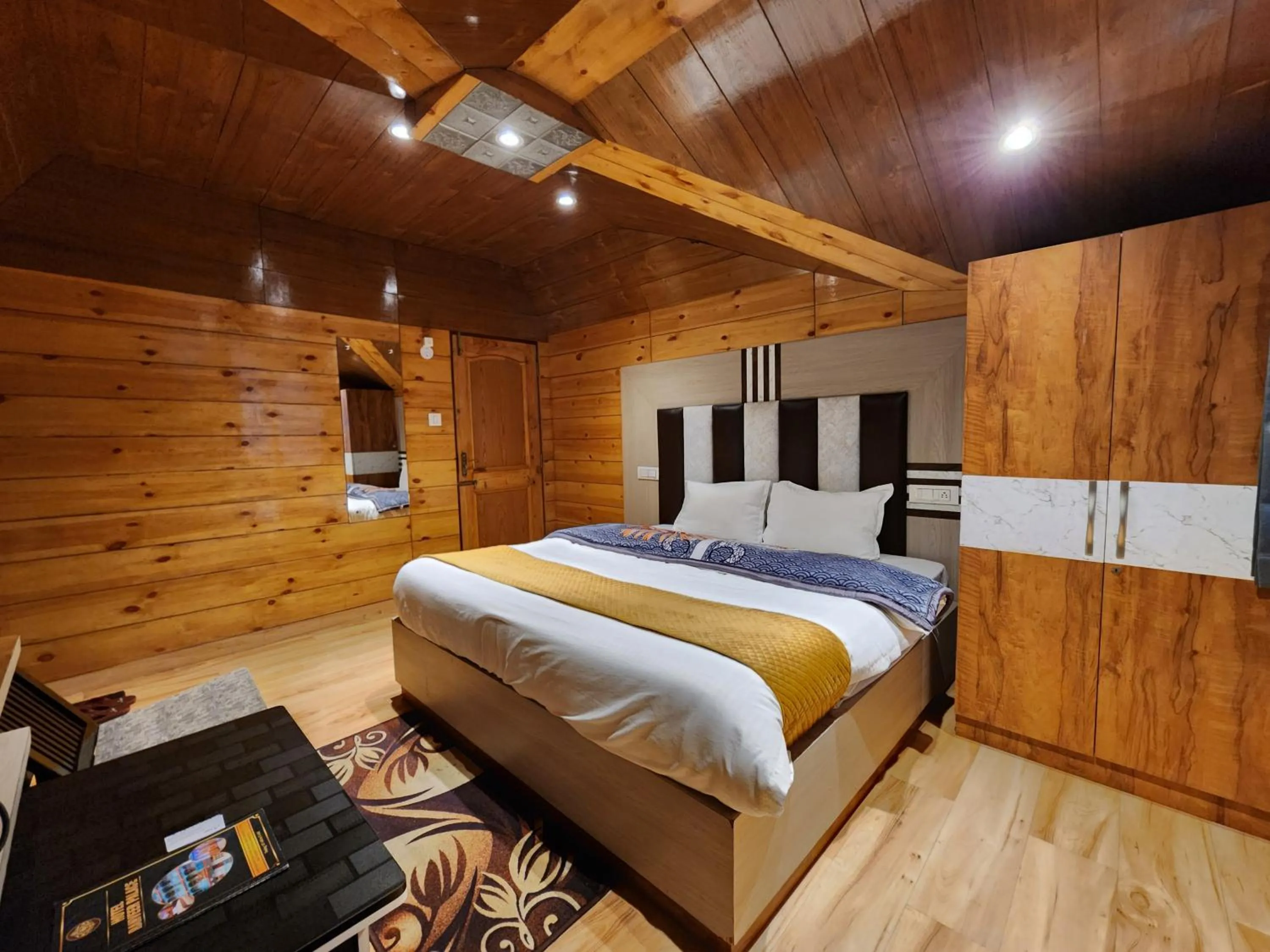 Bed in Hotel Ranveer Palace