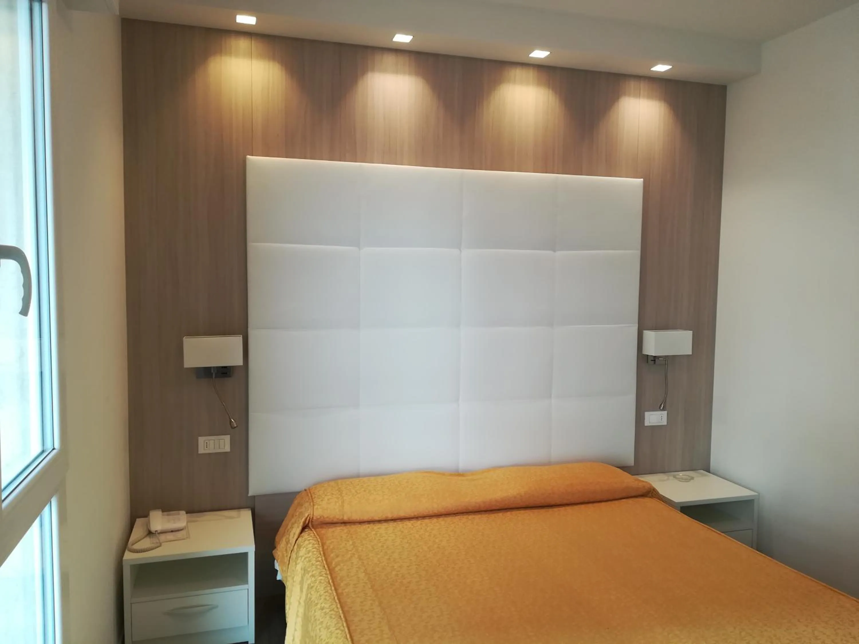 Bedroom, Bed in Hotel Majestic