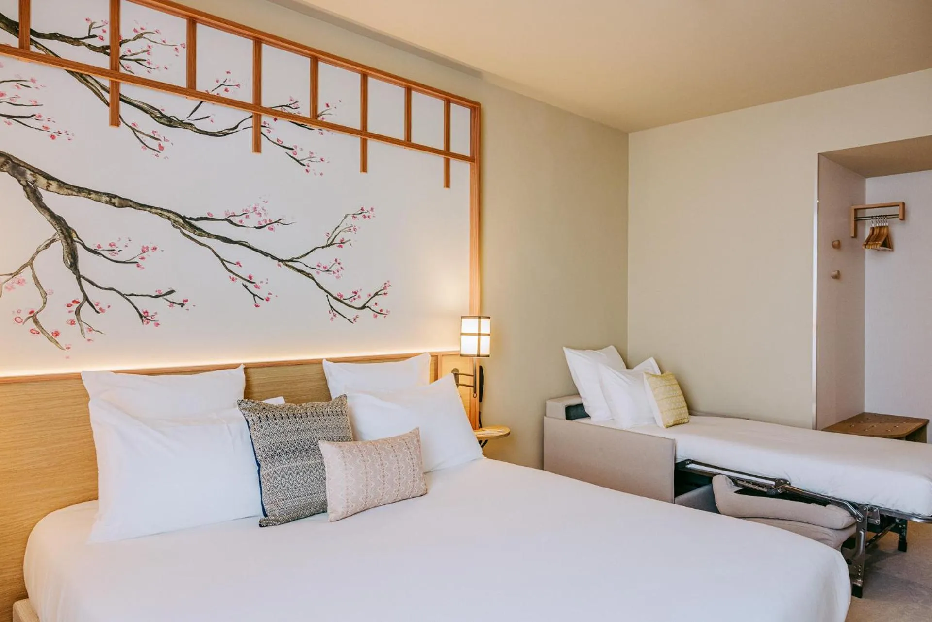 Bed in Sangha Toulouse