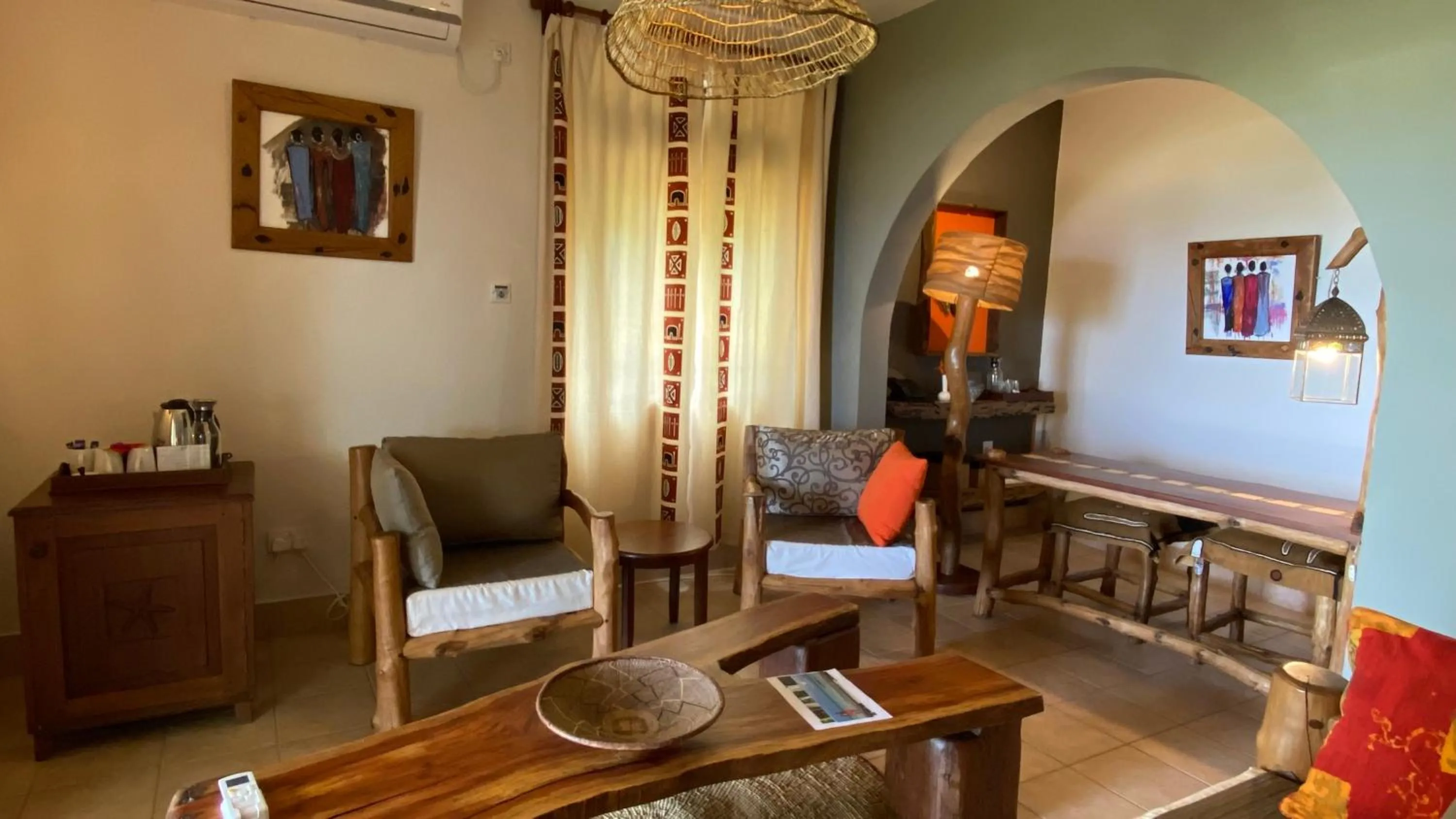 Living room in Pinewood Beach Resort and Spa