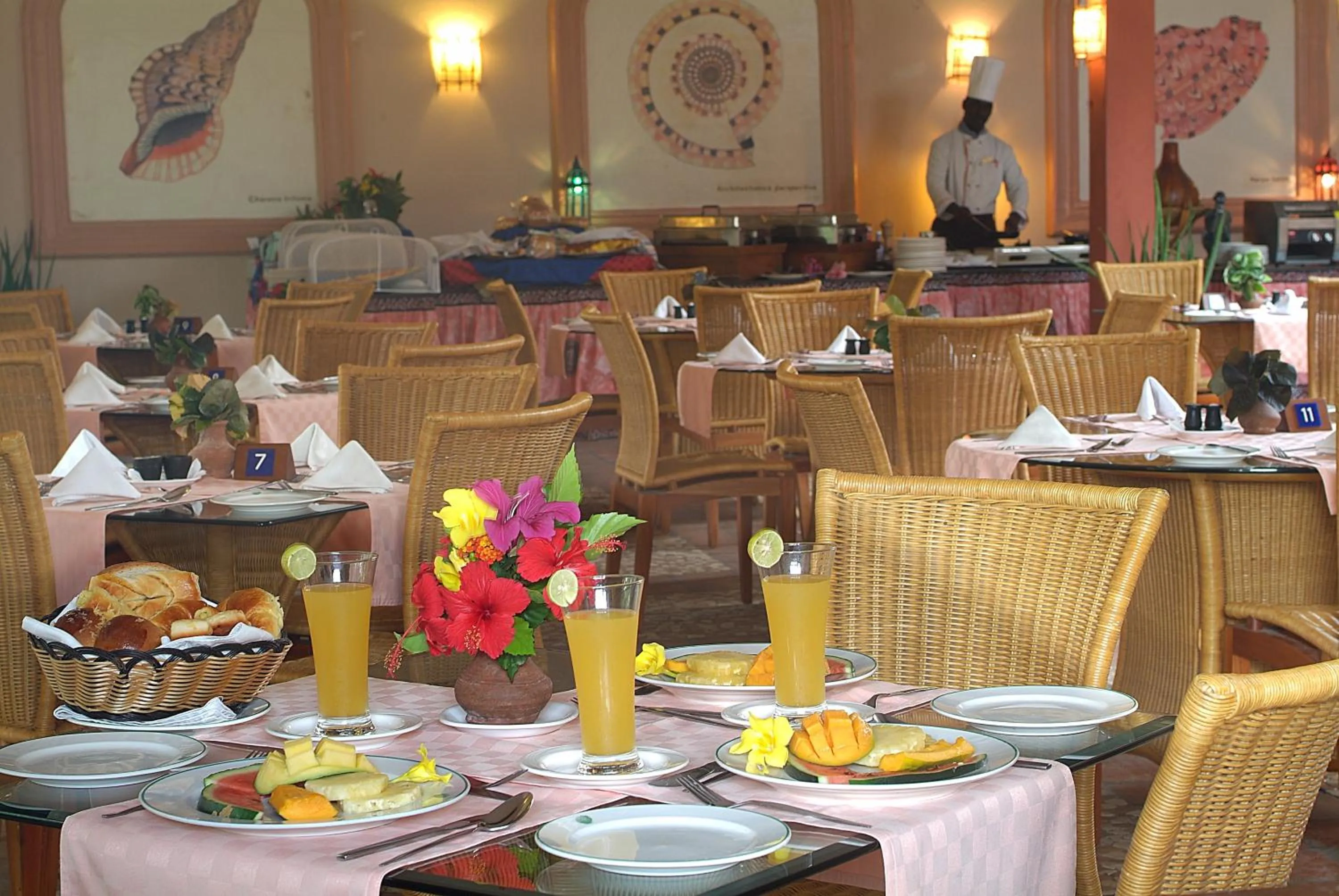 Restaurant/places to eat in Pinewood Beach Resort and Spa